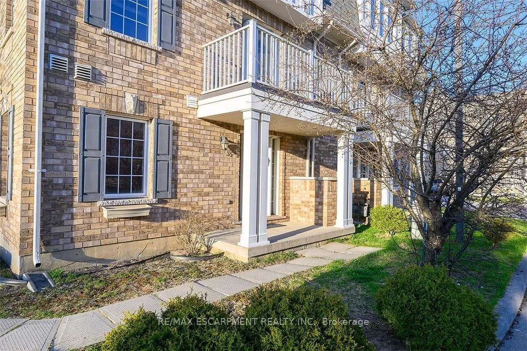 Photo 3 of Unit 35, 7 Sirente Drive, Hamilton, Crerar — HOMEH