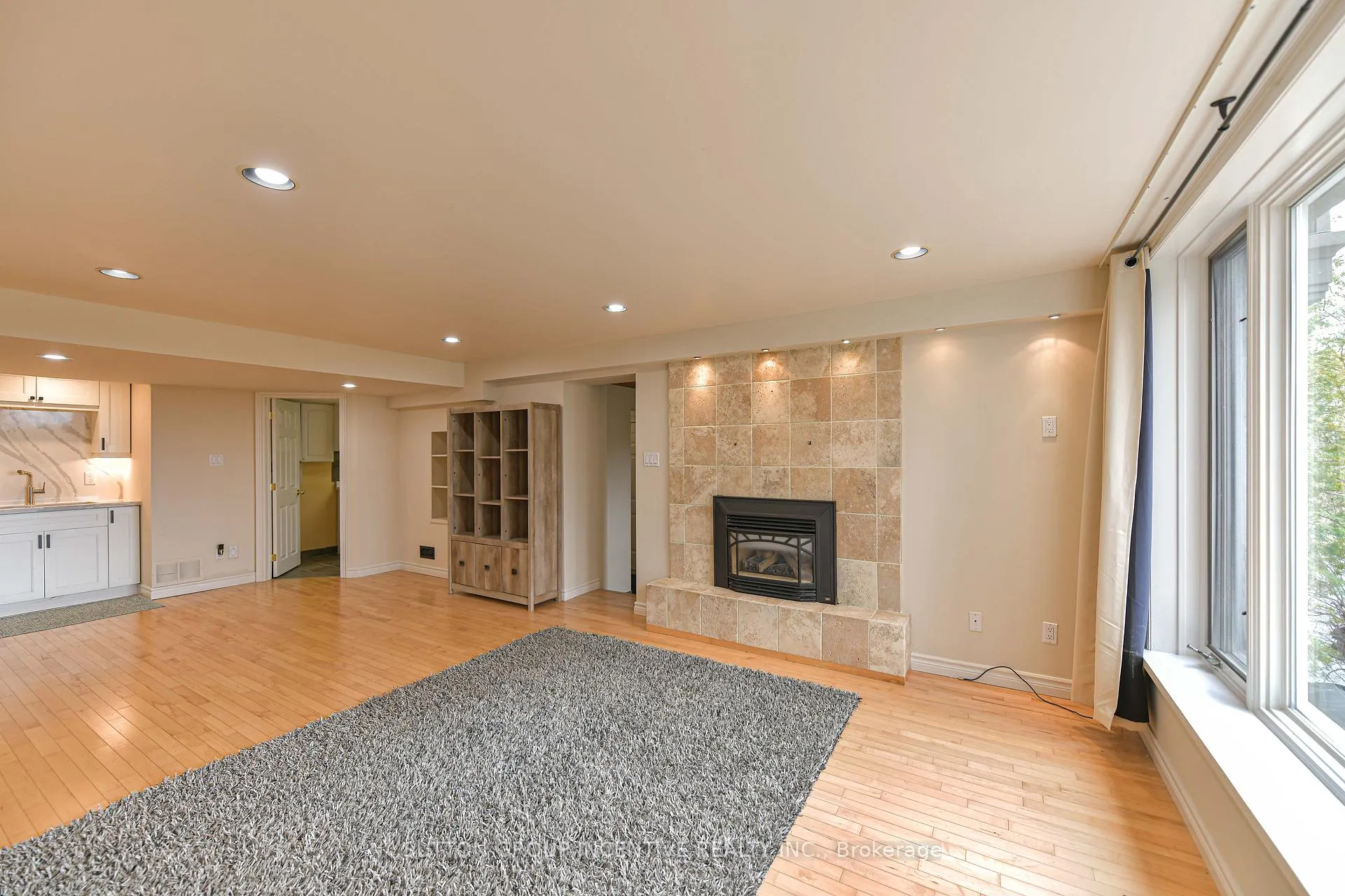 Photo 15 of 1363 St. Vincent Street, Springwater, Midhurst — HOMEH
