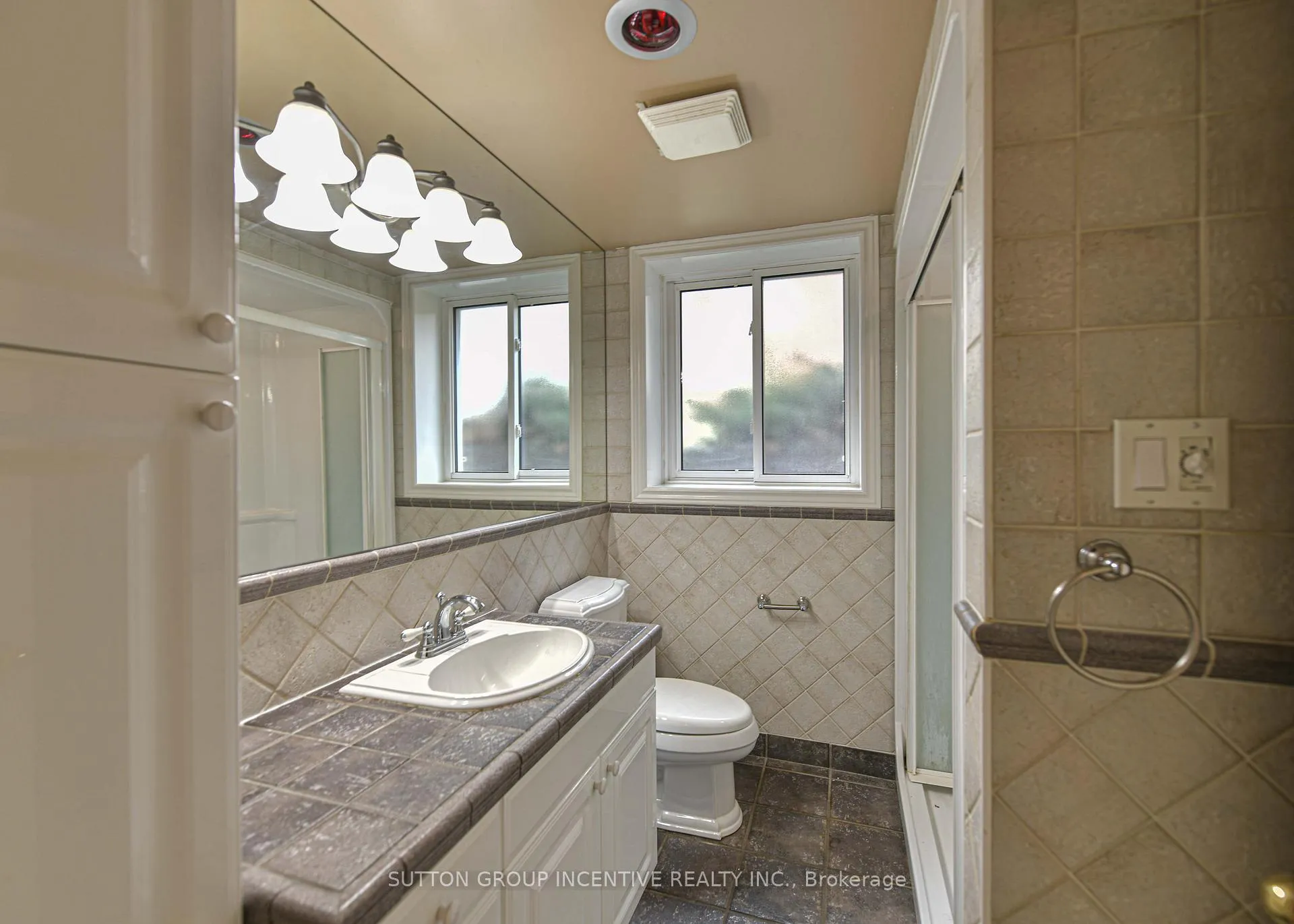 Photo 22 of 1363 St. Vincent Street, Springwater, Midhurst — HOMEH
