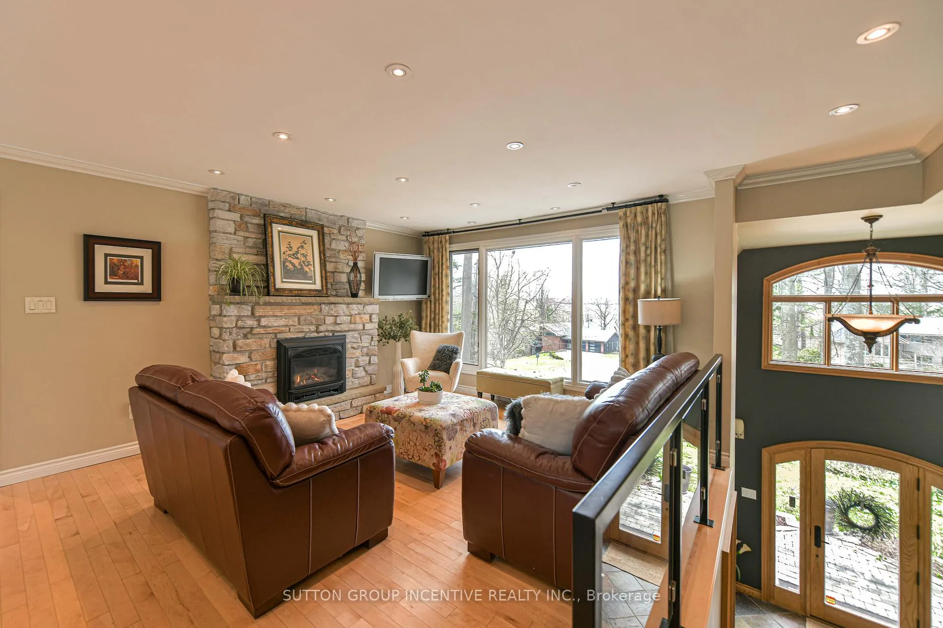 Photo 23 of 1363 St. Vincent Street, Springwater, Midhurst — HOMEH