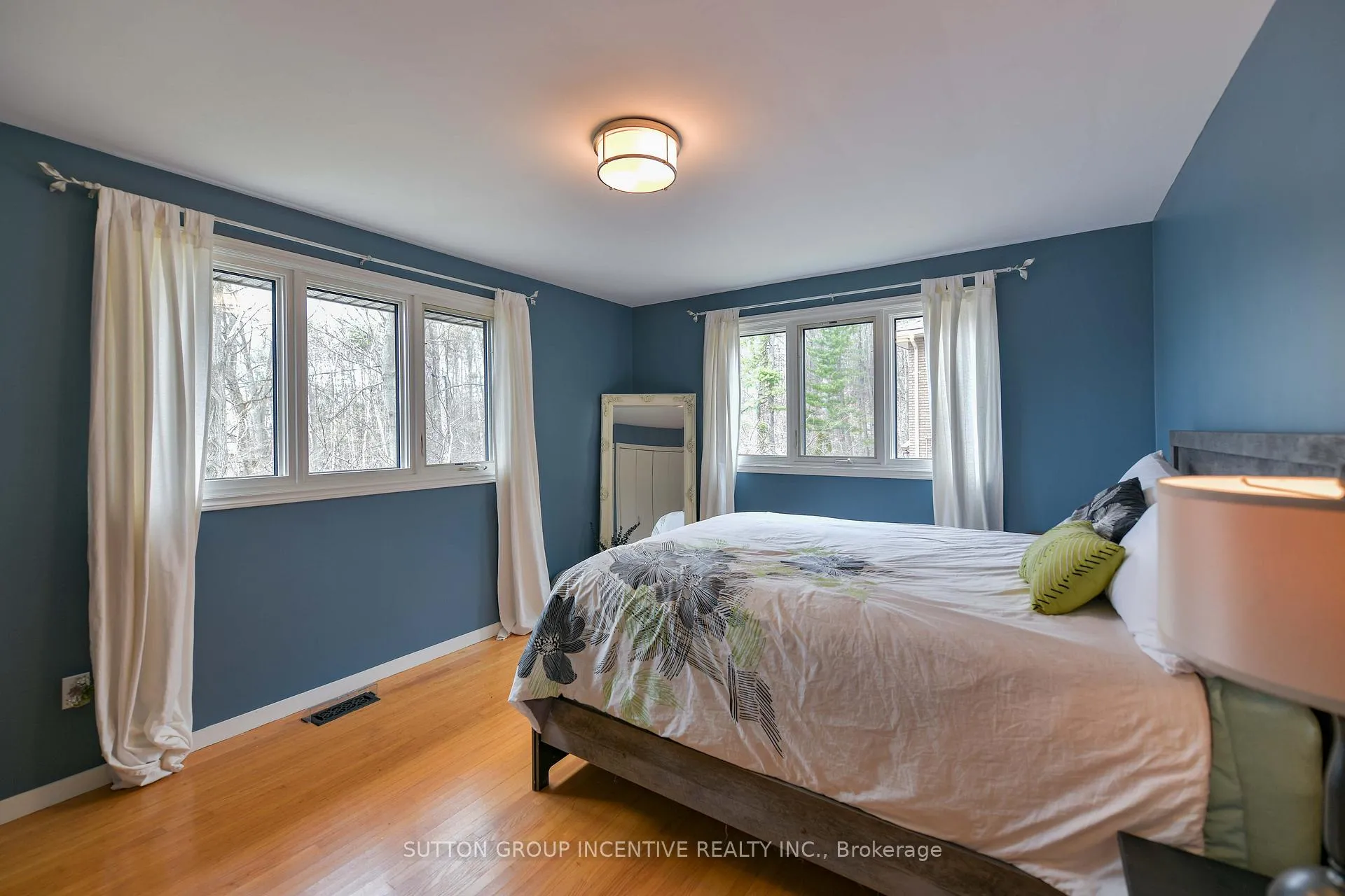 Photo 32 of 1363 St. Vincent Street, Springwater, Midhurst — HOMEH