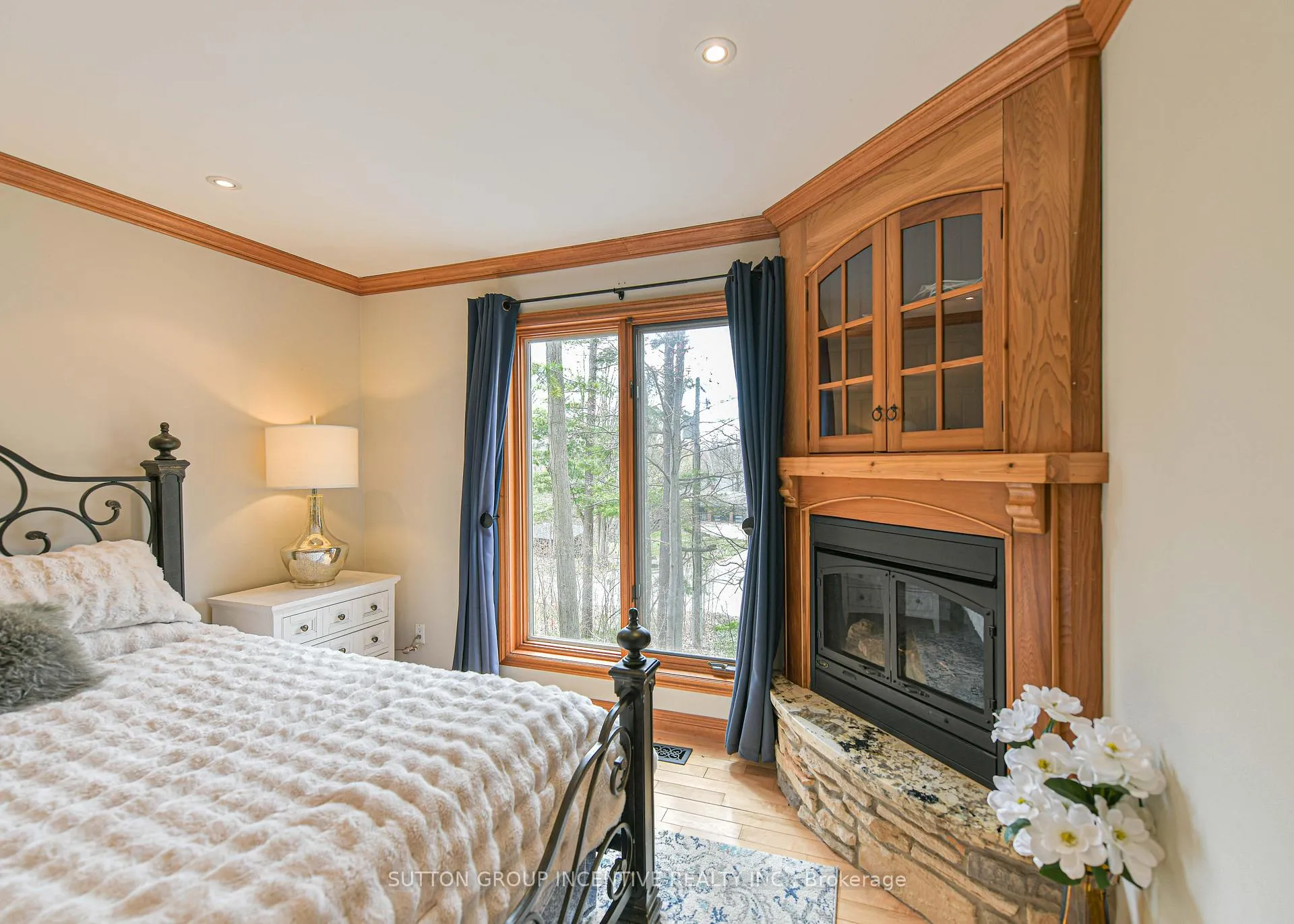 Photo 43 of 1363 St. Vincent Street, Springwater, Midhurst — HOMEH