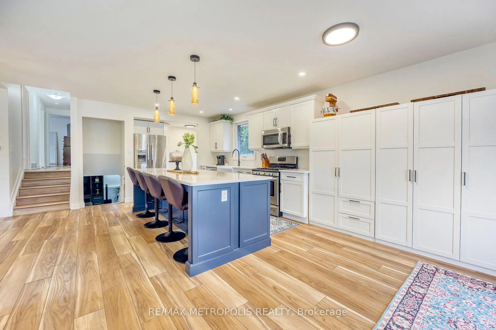 Photo 5 of 485 Bentinck Drive, St. Clair — HOMEH