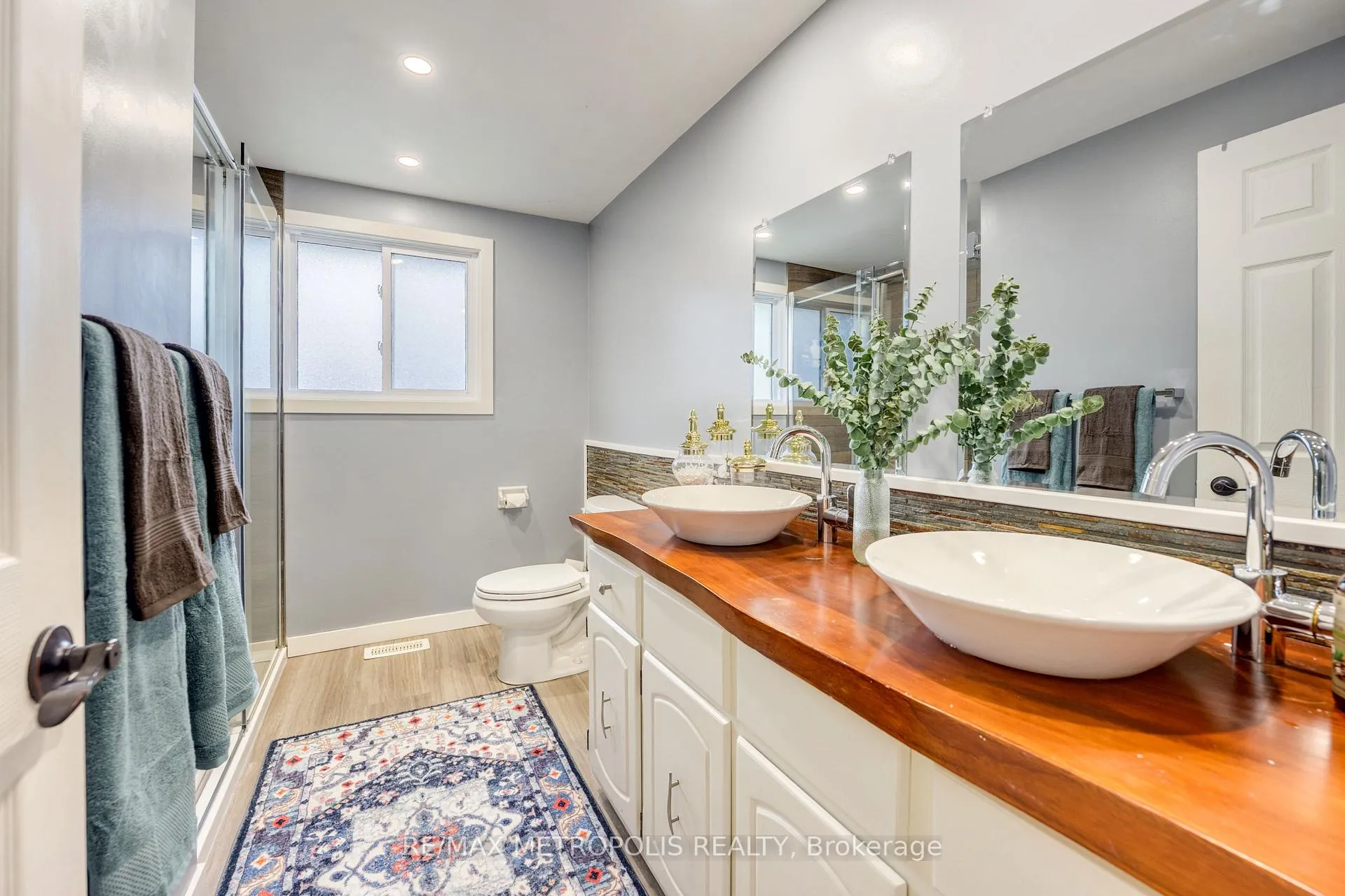 Photo 17 of 485 Bentinck Drive, St. Clair — HOMEH