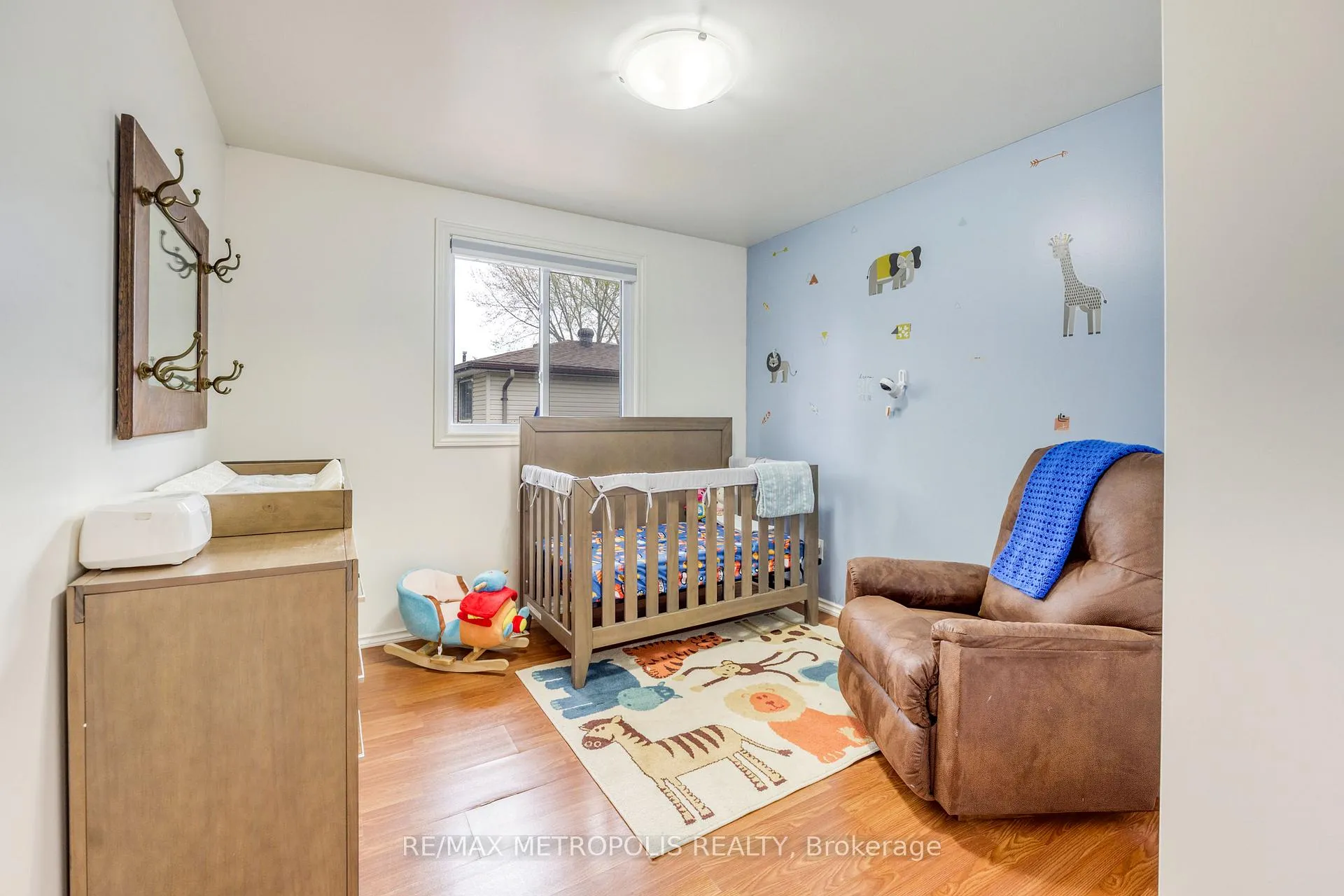 Photo 20 of 485 Bentinck Drive, St. Clair — HOMEH