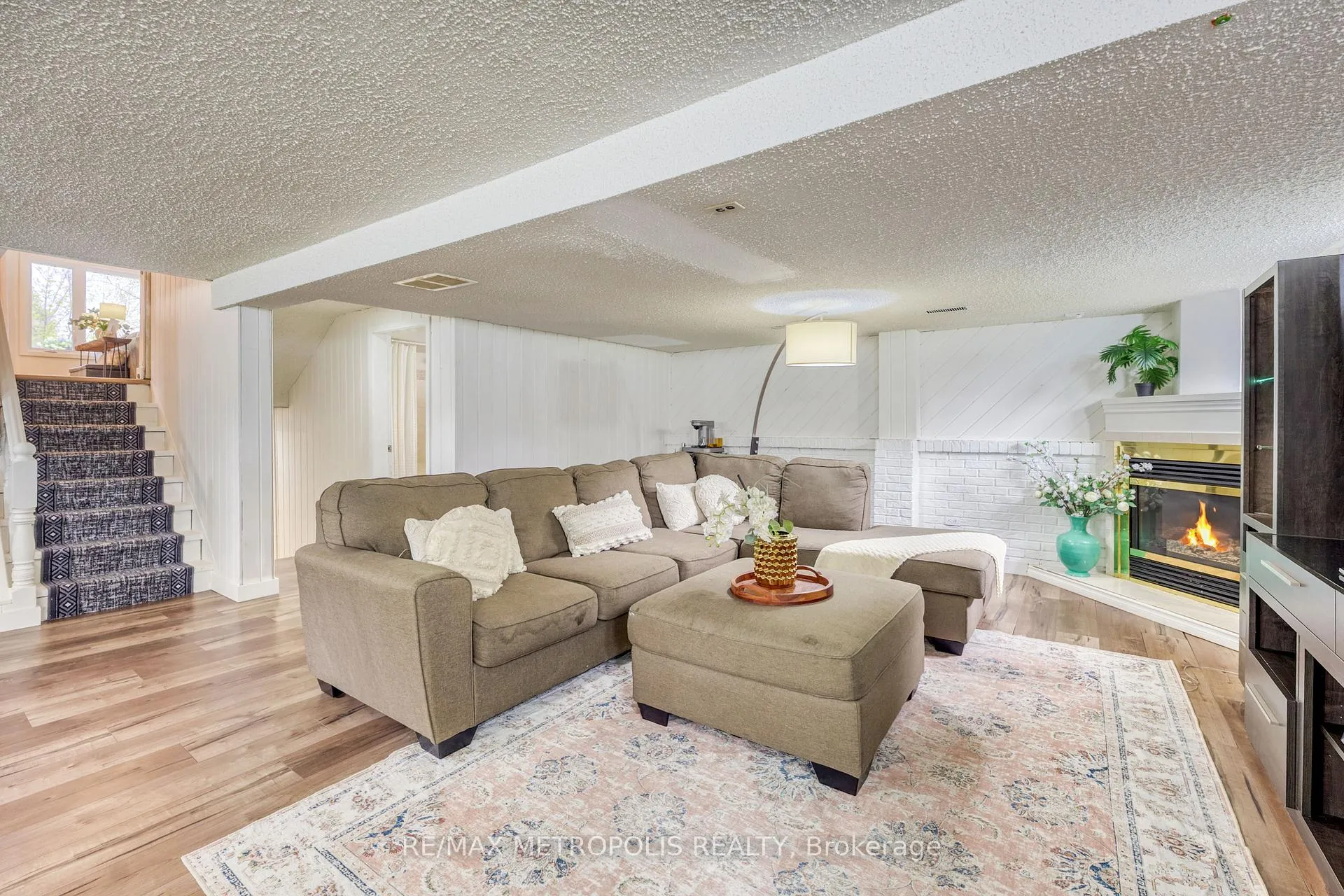 Photo 24 of 485 Bentinck Drive, St. Clair — HOMEH