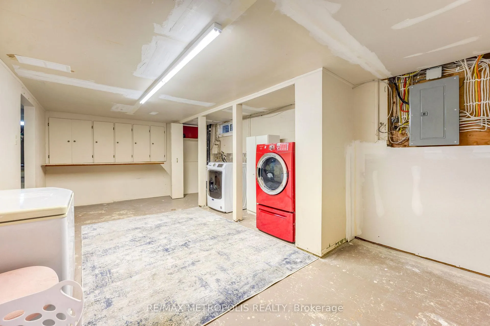 Photo 28 of 485 Bentinck Drive, St. Clair — HOMEH