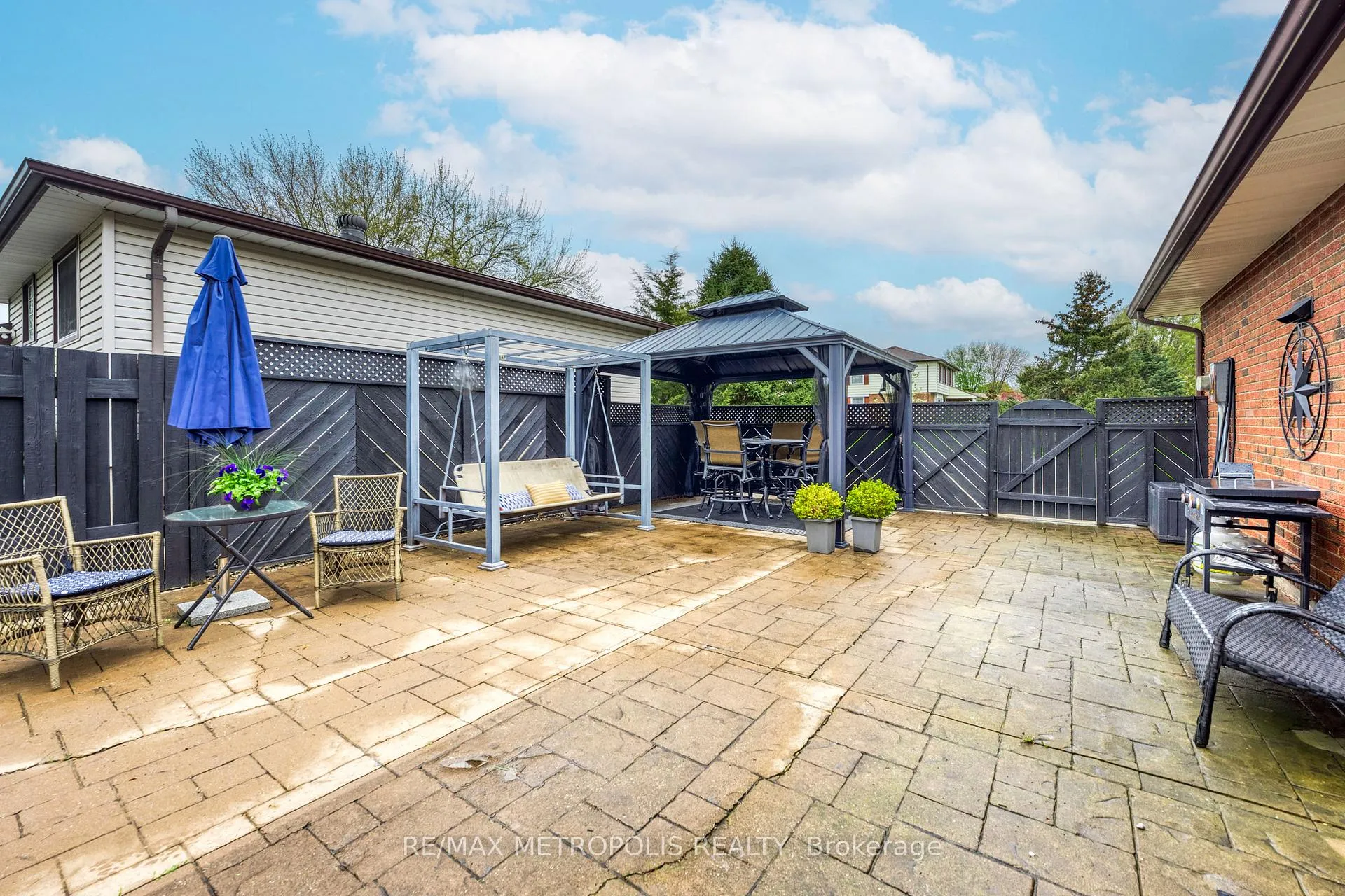 Photo 32 of 485 Bentinck Drive, St. Clair — HOMEH