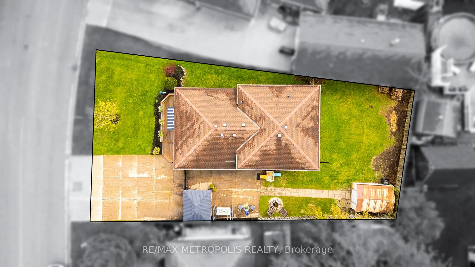 Photo 38 of 485 Bentinck Drive, St. Clair — HOMEH