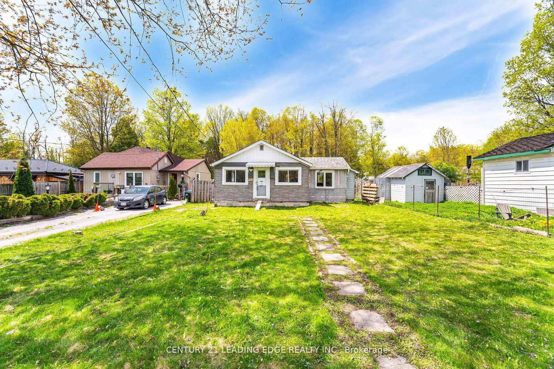 Photo of 2678 25th Side Road