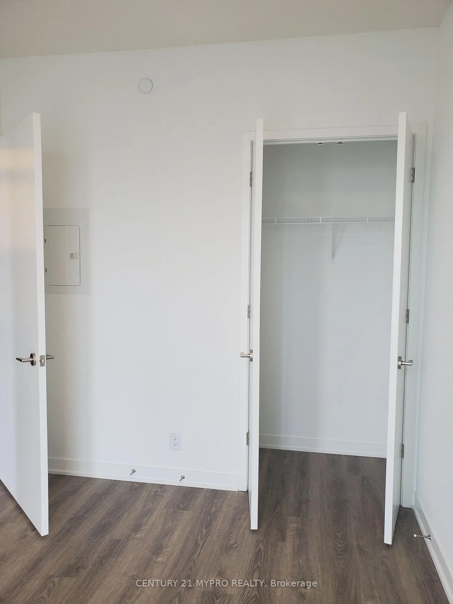 Photo 8 of Unit #4015, 180 Front Street E, Toronto, Moss Park — HOMEH