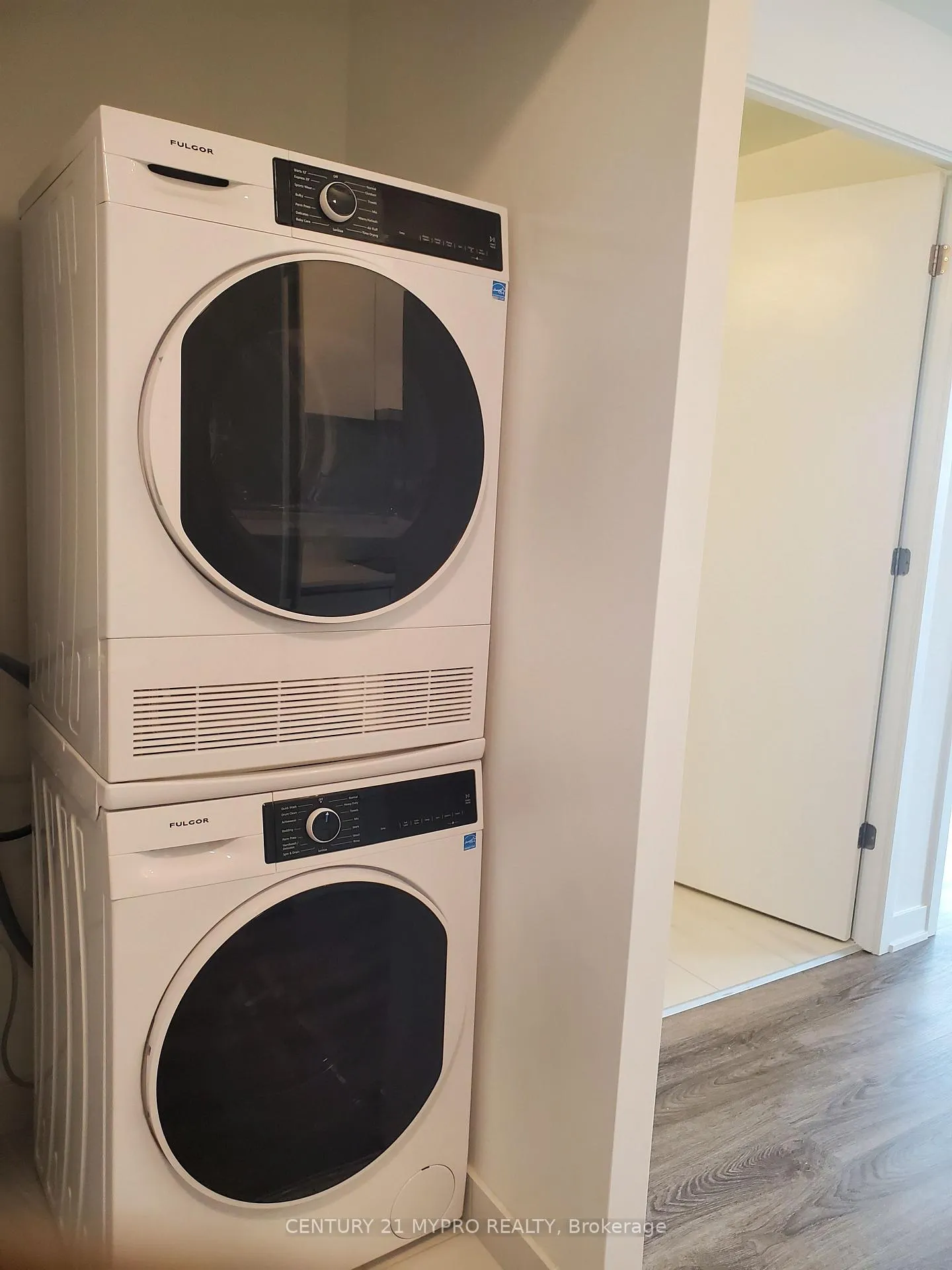 Photo 12 of Unit #4015, 180 Front Street E, Toronto, Moss Park — HOMEH