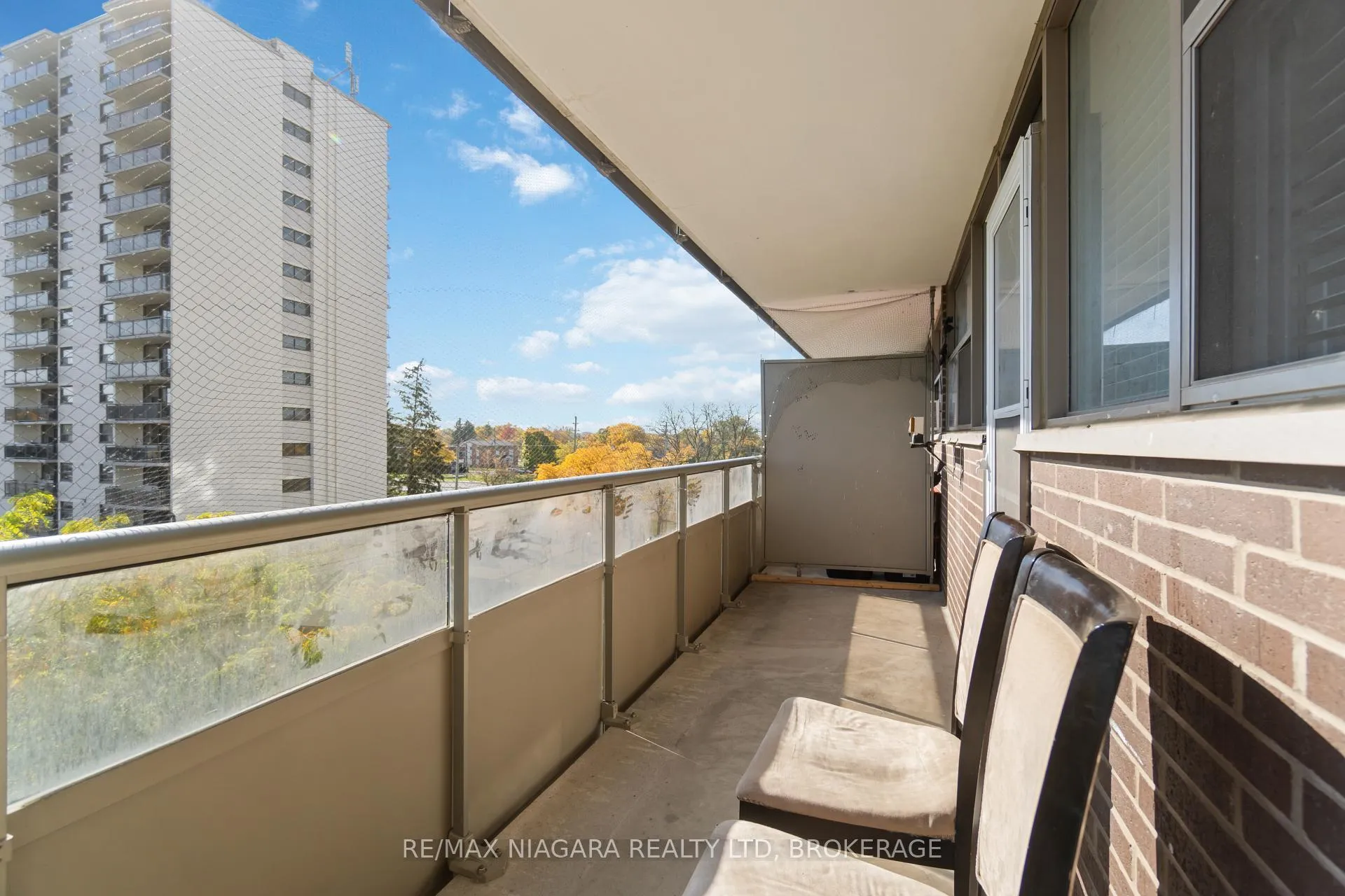 Photo 11 of Unit 409, 215 Glenridge Avenue, St. Catharines, Glendale/Glenridge — HOMEH