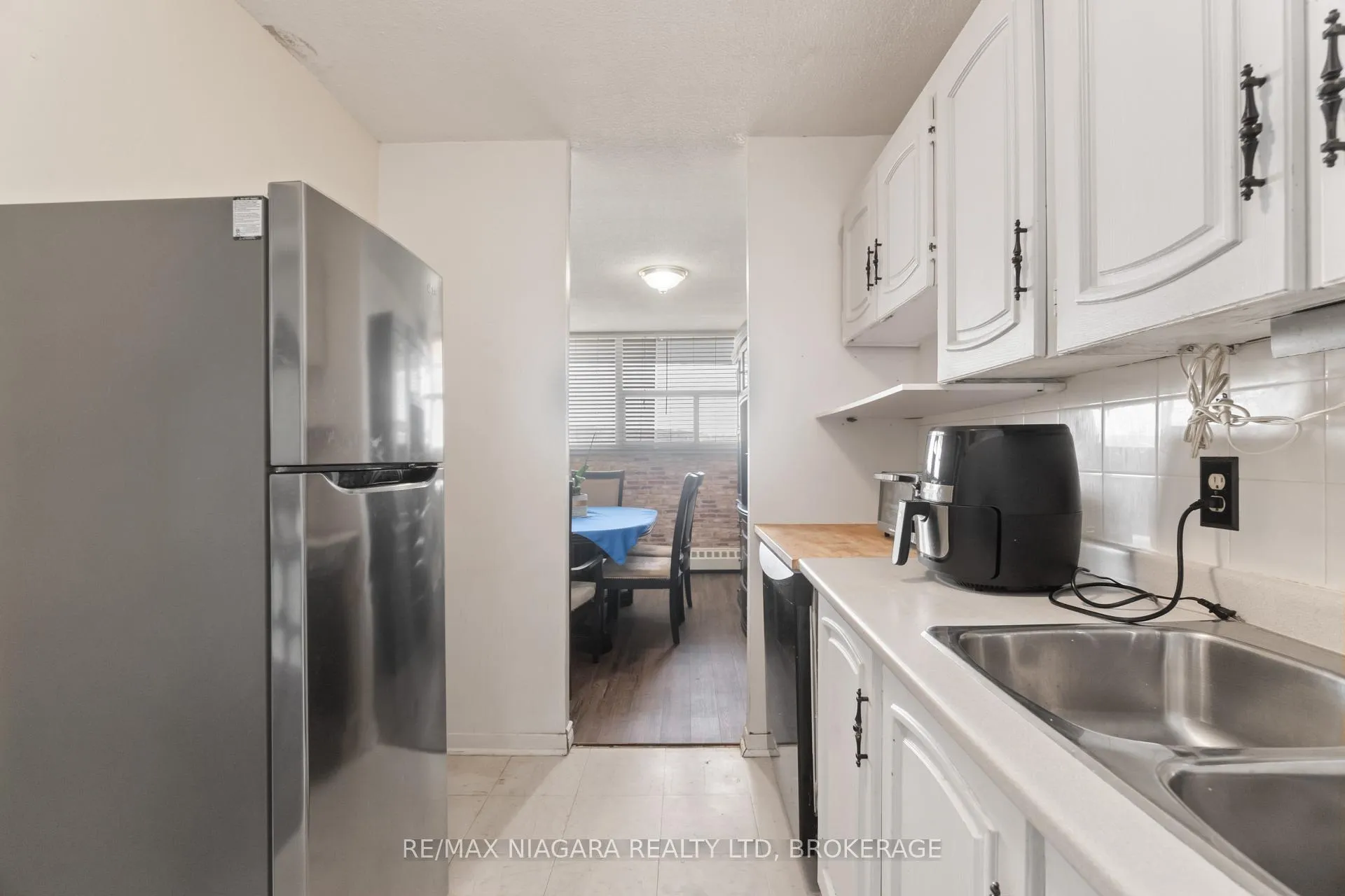 Photo 14 of Unit 409, 215 Glenridge Avenue, St. Catharines, Glendale/Glenridge — HOMEH