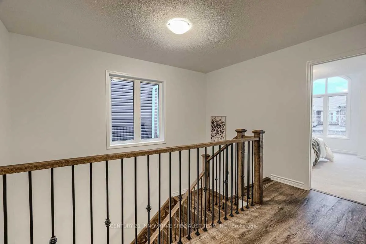Photo 15 of 1213 Rose Way, Milton, Cobban — HOMEH