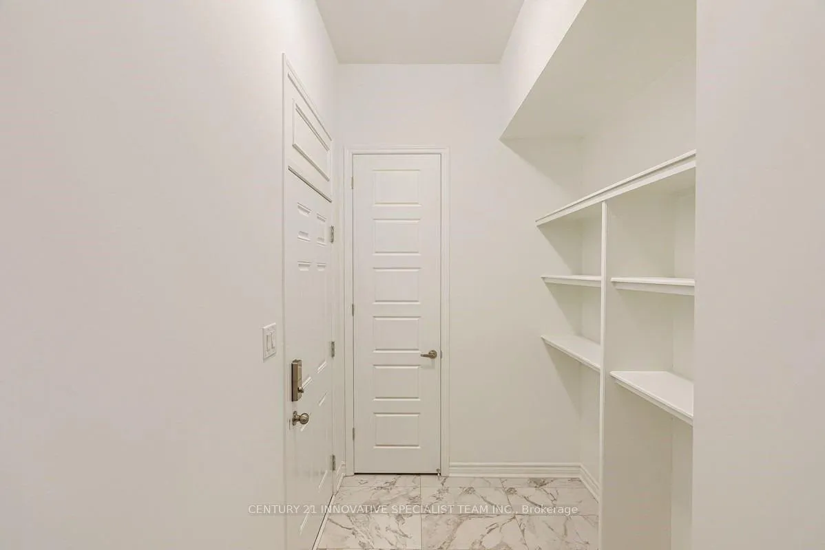 Photo 18 of 1213 Rose Way, Milton, Cobban — HOMEH