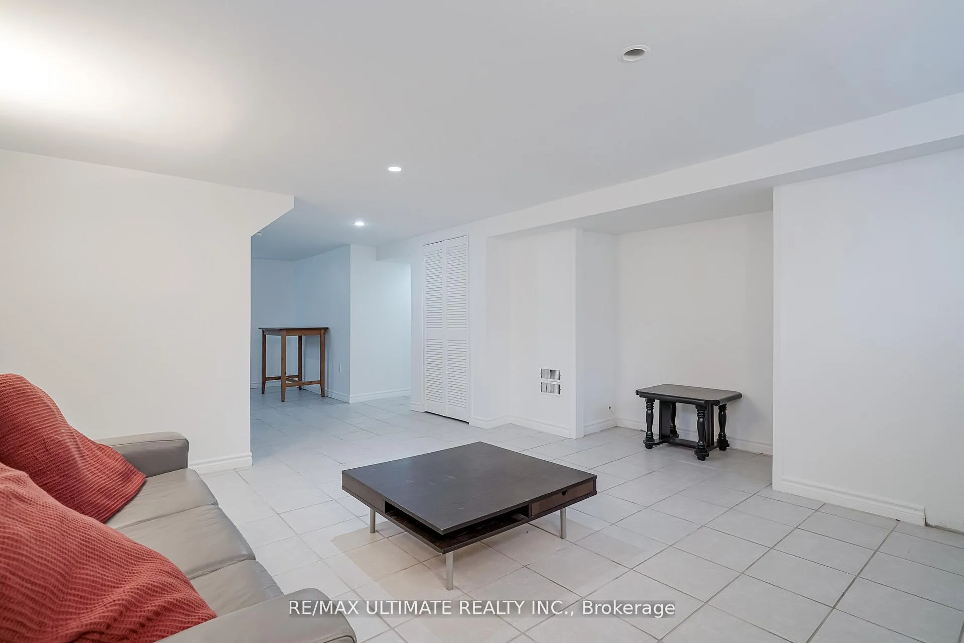 Photo 8 of Unit LOWER, 70 Bexhill Avenue, Scarborough, Clairlea-Birchmount — HOMEH