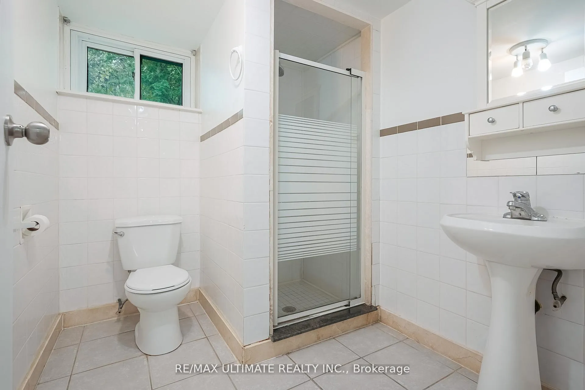 Photo 10 of Unit LOWER, 70 Bexhill Avenue, Scarborough, Clairlea-Birchmount — HOMEH