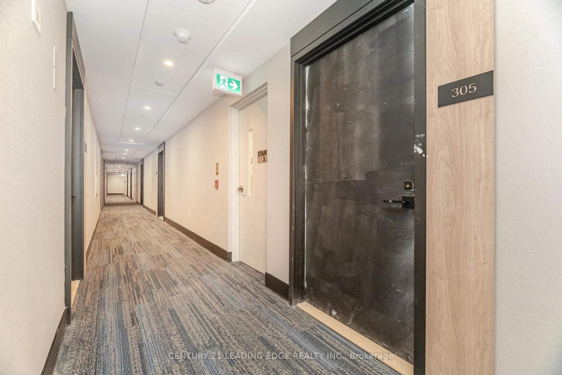 Photo 4 of Unit 305, 500 Plains Road E, Burlington, LaSalle — HOMEH