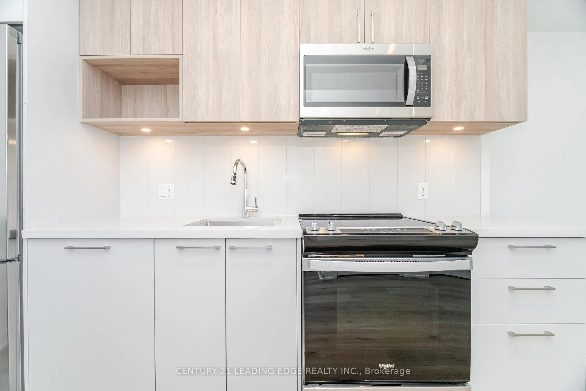Photo 11 of Unit 305, 500 Plains Road E, Burlington, LaSalle — HOMEH