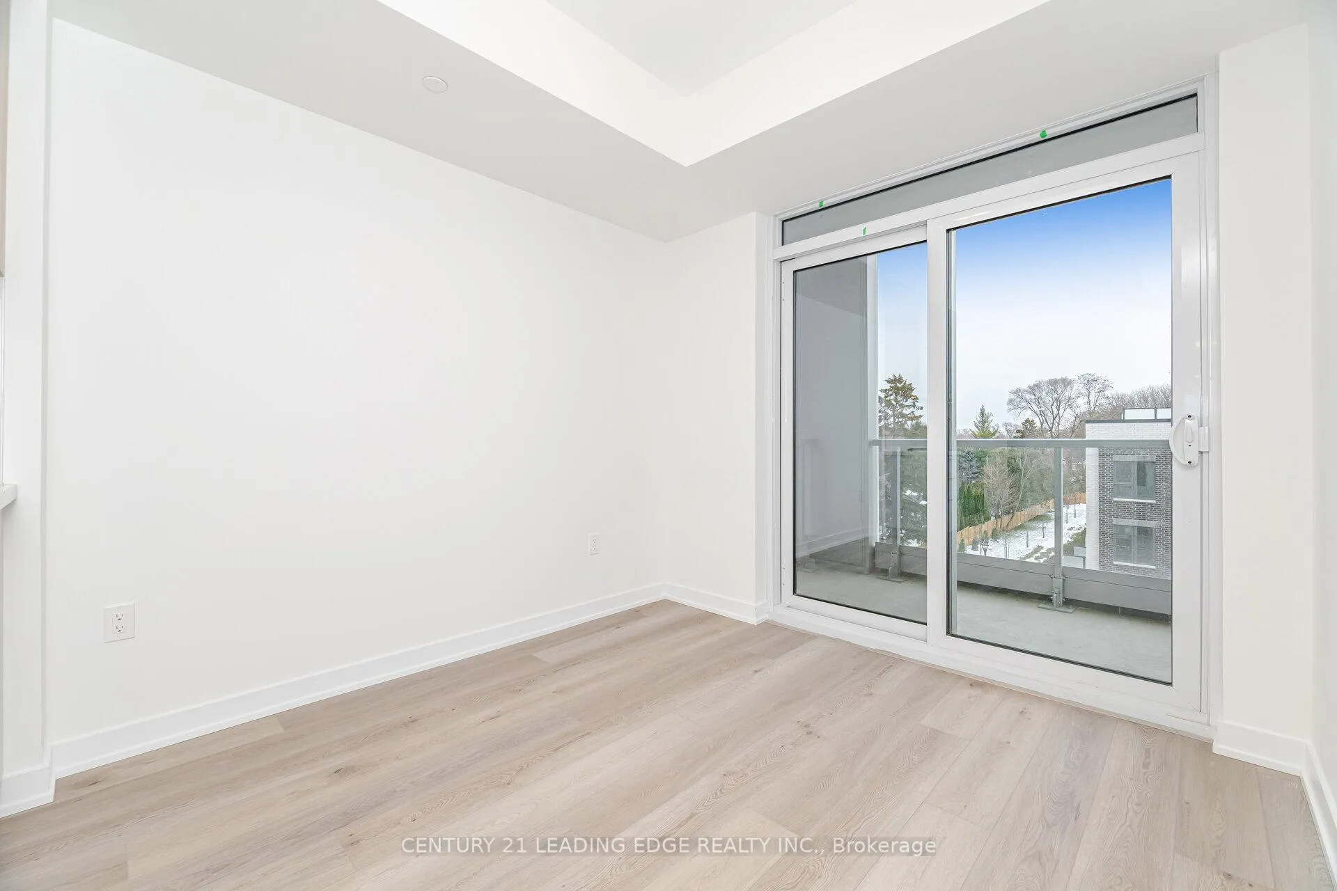 Photo 15 of Unit 305, 500 Plains Road E, Burlington, LaSalle — HOMEH