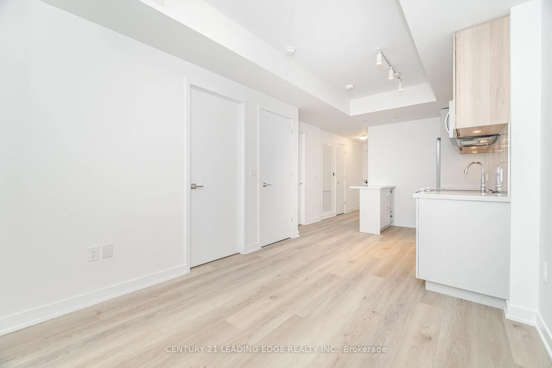 Photo 17 of Unit 305, 500 Plains Road E, Burlington, LaSalle — HOMEH