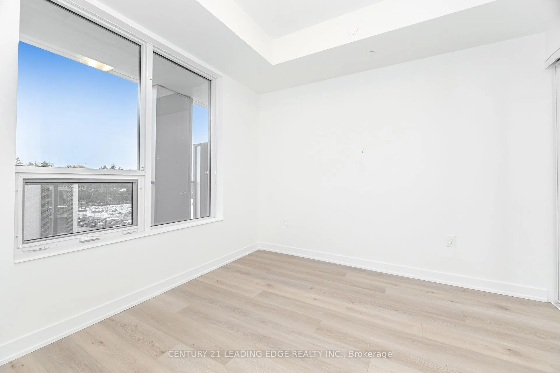 Photo 19 of Unit 305, 500 Plains Road E, Burlington, LaSalle — HOMEH