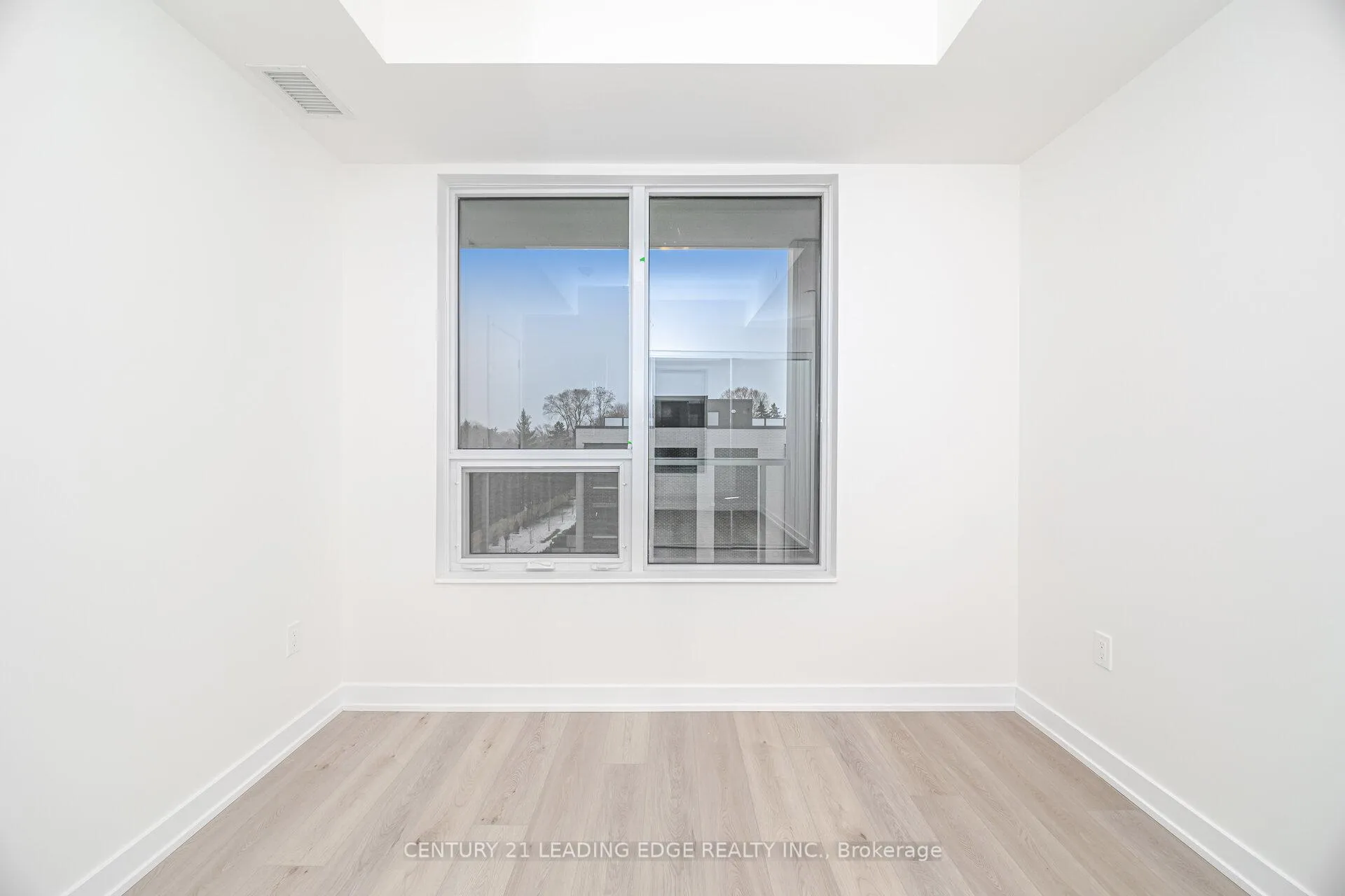 Photo 21 of Unit 305, 500 Plains Road E, Burlington, LaSalle — HOMEH