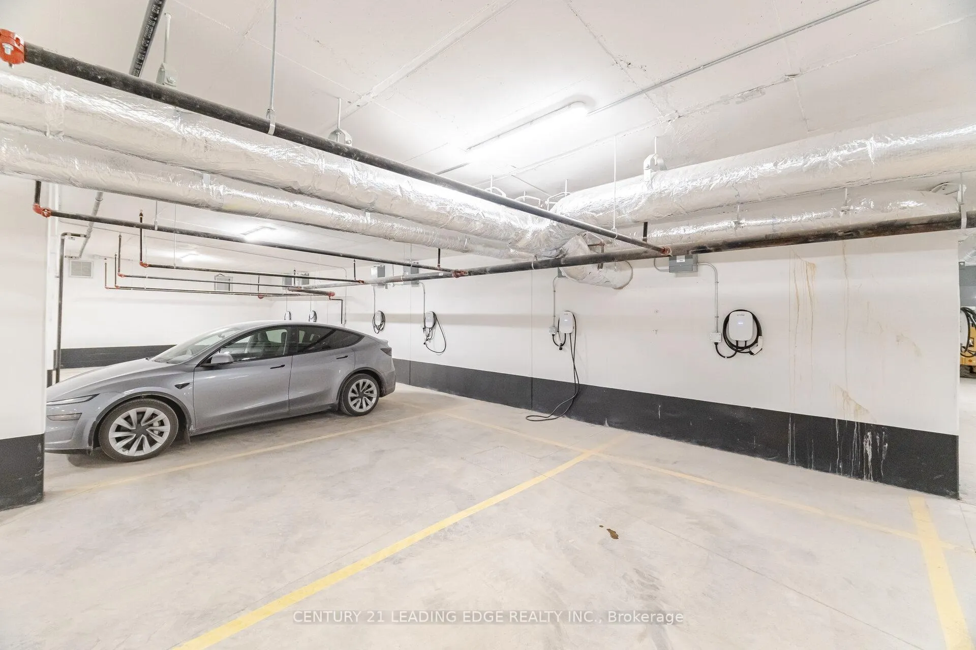 Photo 43 of Unit 305, 500 Plains Road E, Burlington, LaSalle — HOMEH