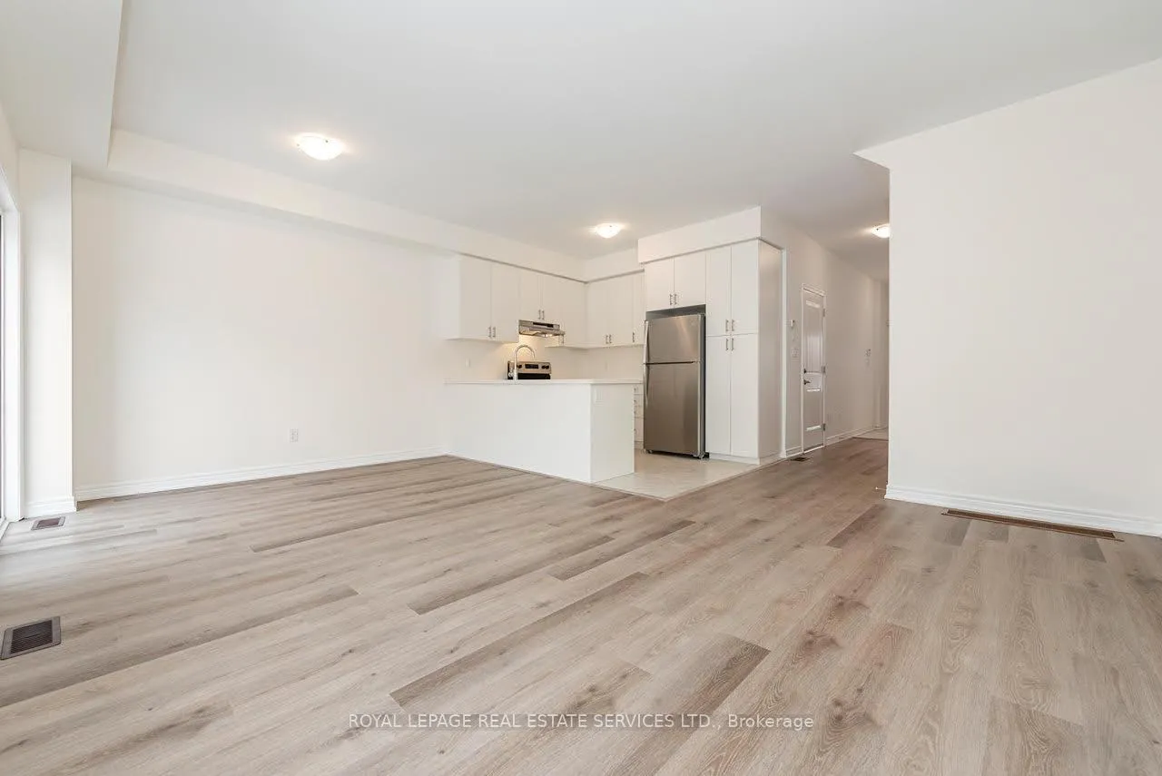 Photo 8 of 18 Jellicoe Court, Hamilton, Hill Park — HOMEH