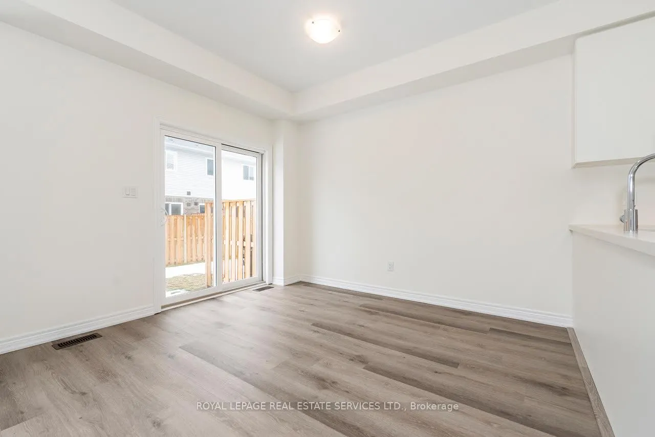 Photo 11 of 18 Jellicoe Court, Hamilton, Hill Park — HOMEH