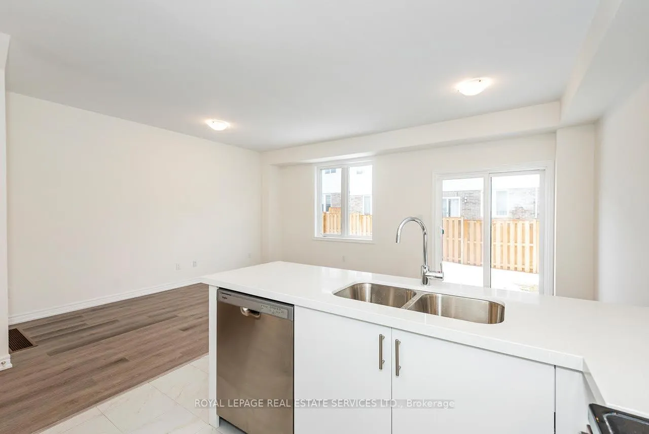 Photo 14 of 18 Jellicoe Court, Hamilton, Hill Park — HOMEH