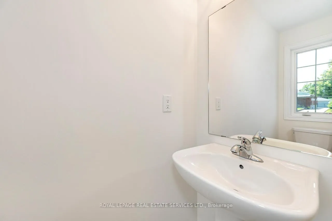 Photo 16 of 18 Jellicoe Court, Hamilton, Hill Park — HOMEH