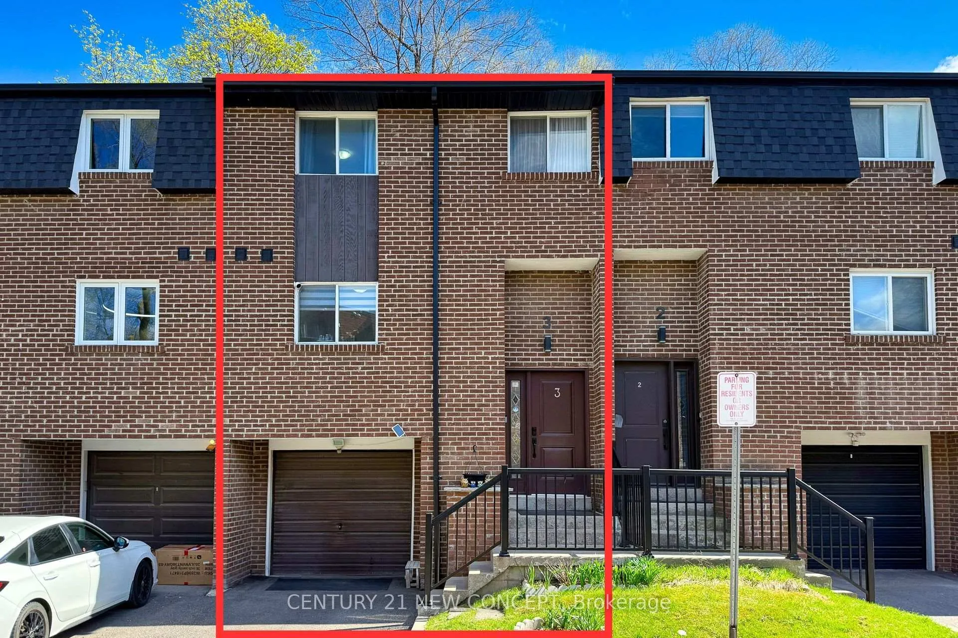 Photo 1 of Unit 3, 119 Henderson Avenue, Markham, Thornhill — HOMEH