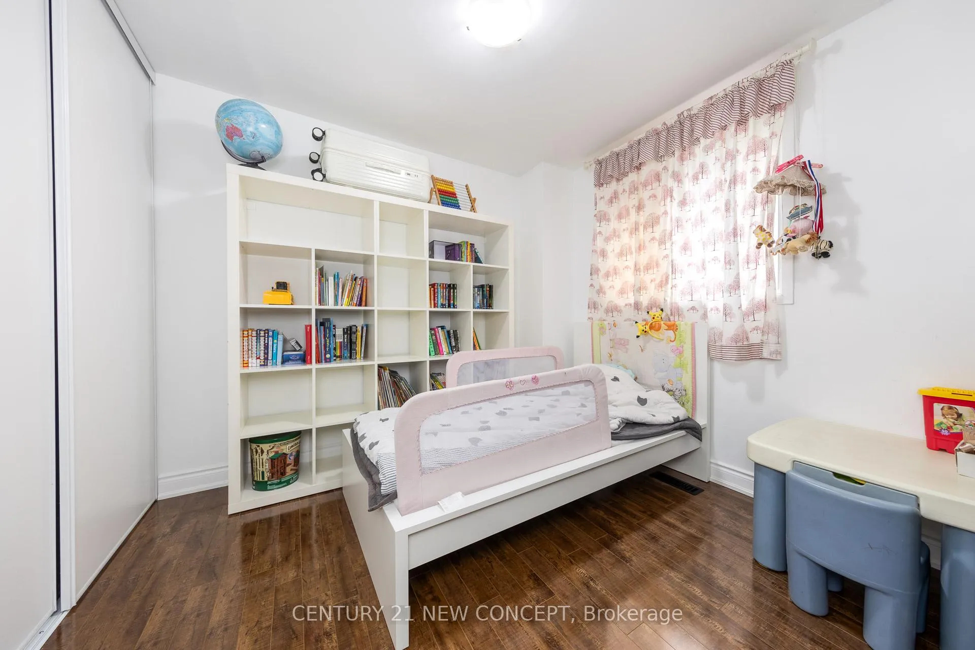 Photo 20 of Unit 3, 119 Henderson Avenue, Markham, Thornhill — HOMEH