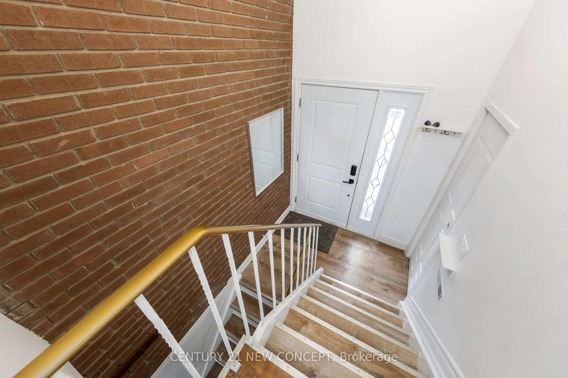 Photo 24 of Unit 3, 119 Henderson Avenue, Markham, Thornhill — HOMEH