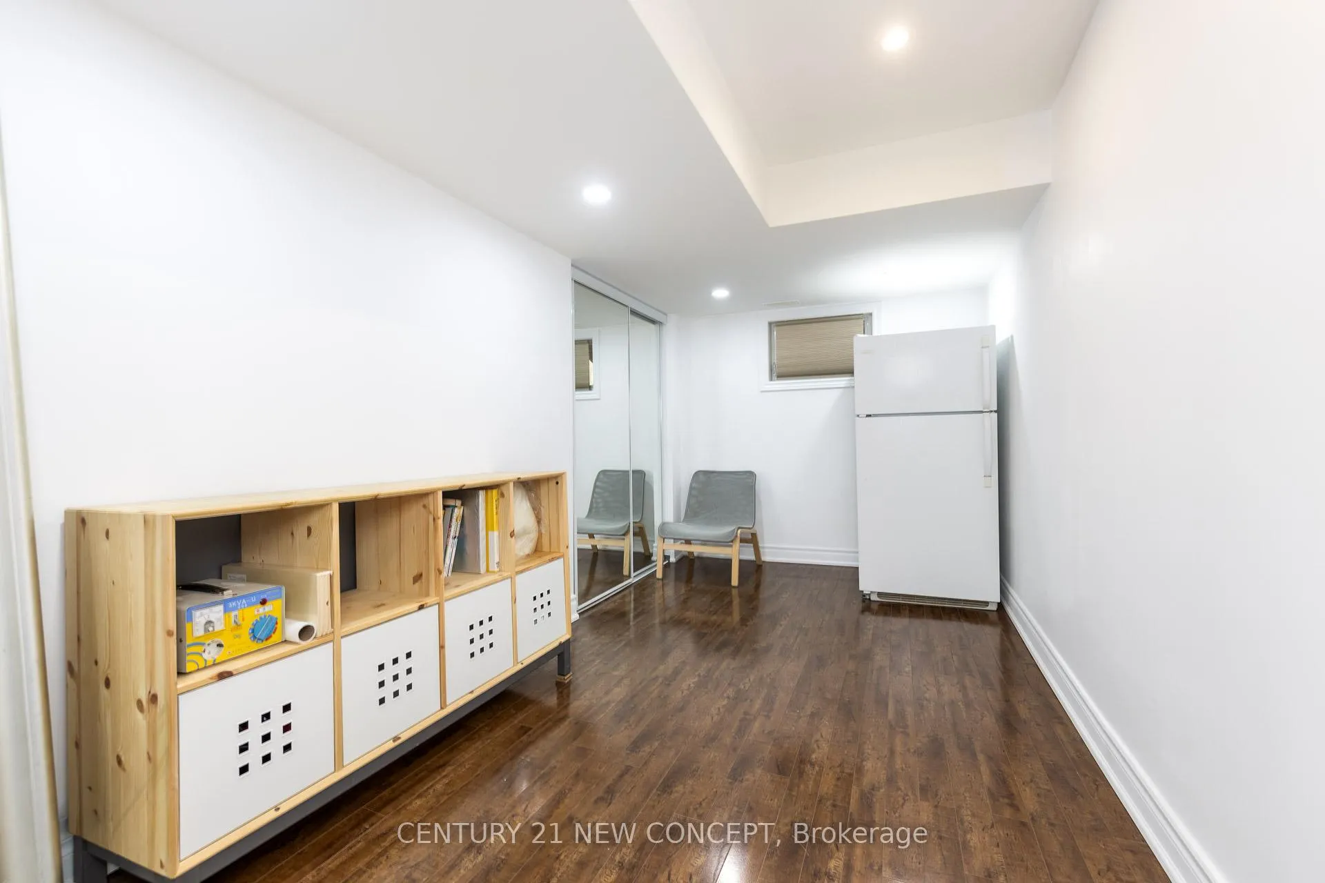Photo 26 of Unit 3, 119 Henderson Avenue, Markham, Thornhill — HOMEH