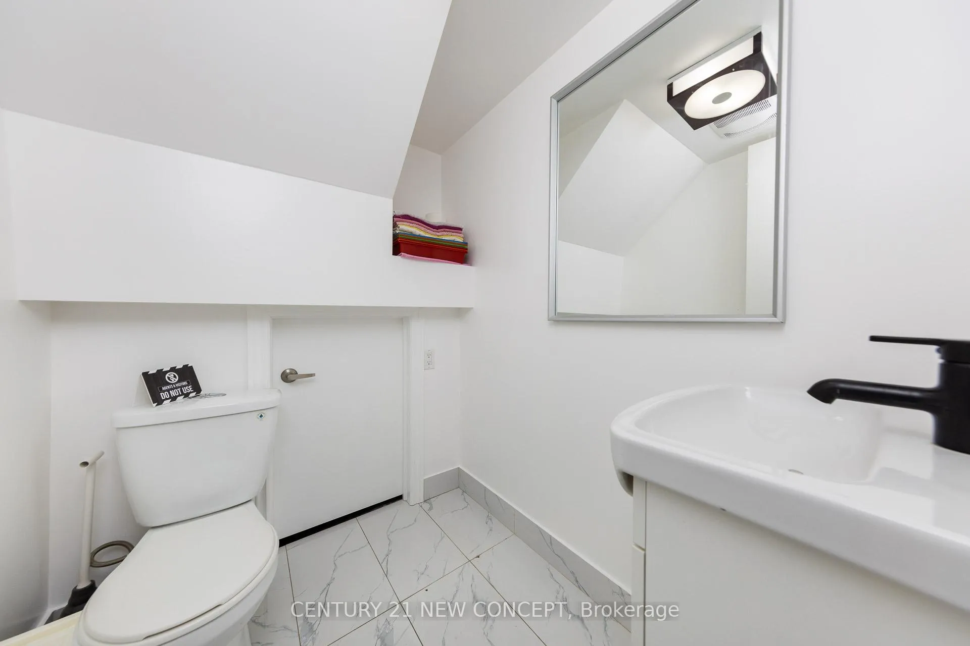 Photo 28 of Unit 3, 119 Henderson Avenue, Markham, Thornhill — HOMEH