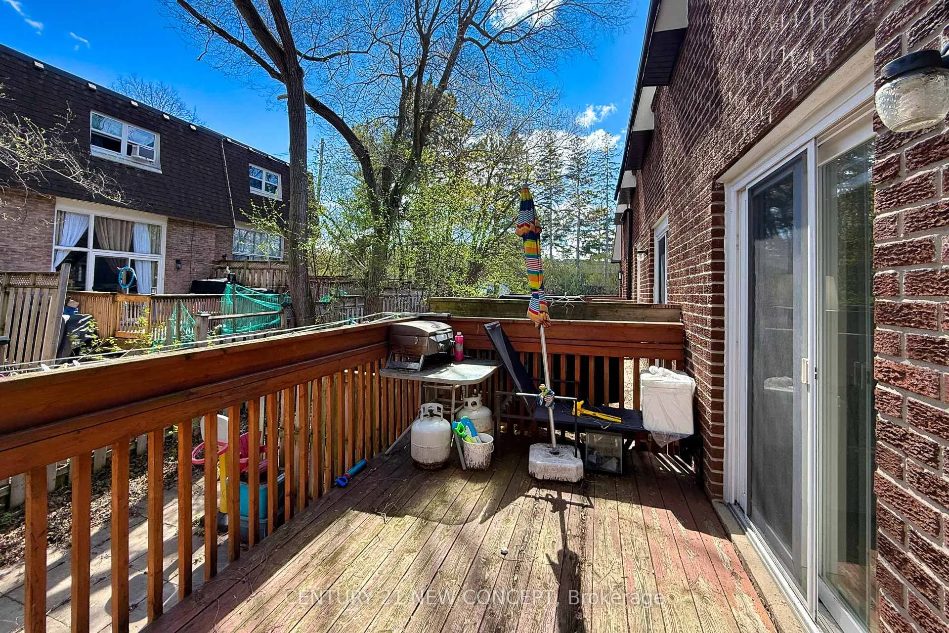 Photo 30 of Unit 3, 119 Henderson Avenue, Markham, Thornhill — HOMEH