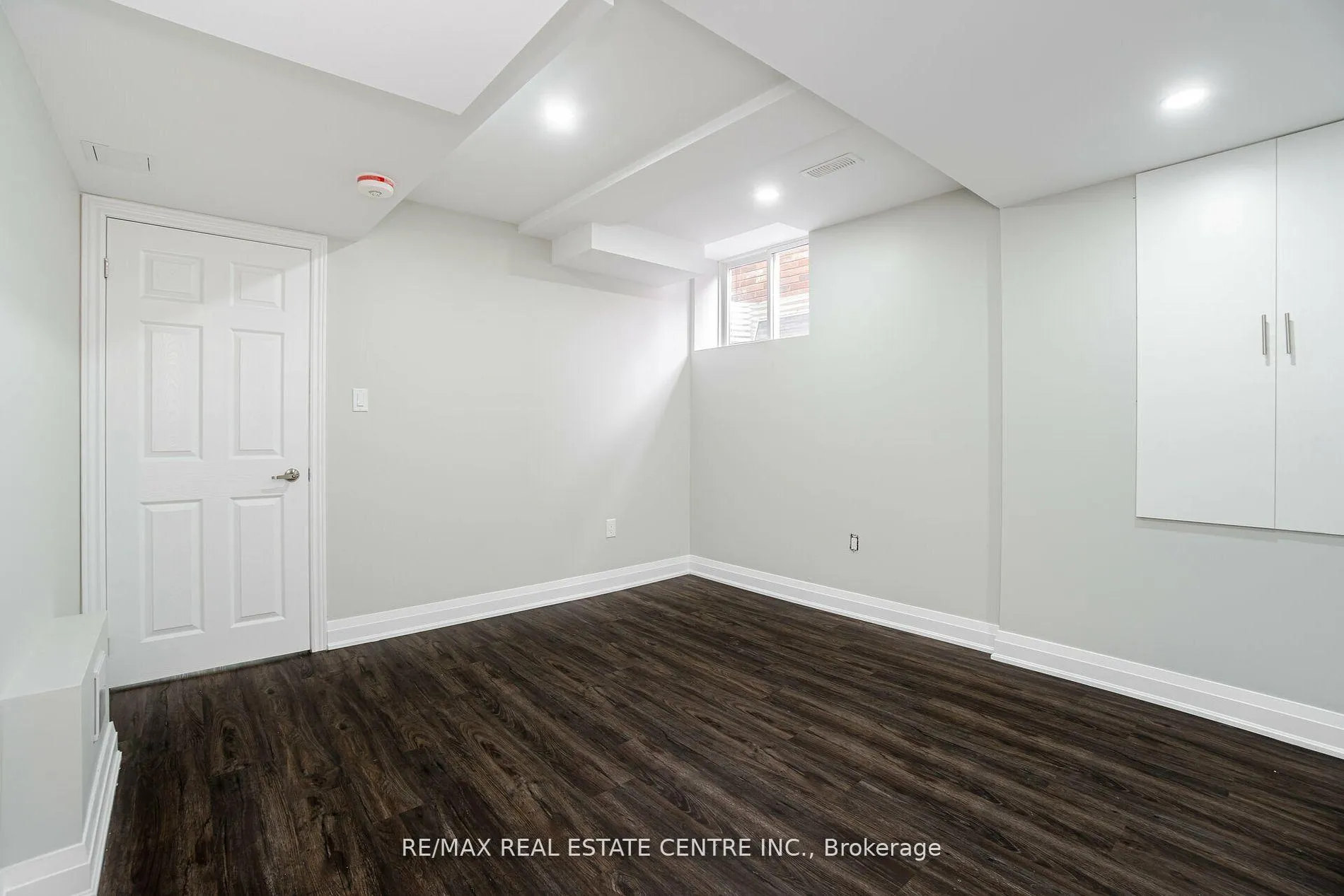 Photo 3 of Unit Lower, 145 Mountainview Road S, Halton Hills, Georgetown — HOMEH