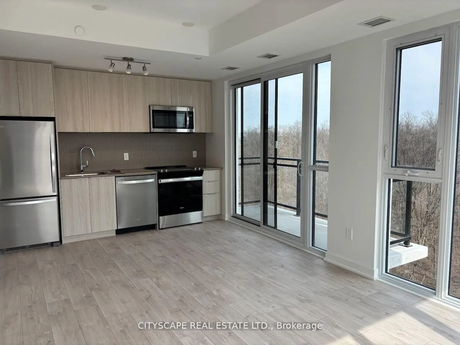 Photo 3 of Unit 502, 760 Whitlock Avenue N, Milton, Cobban — HOMEH