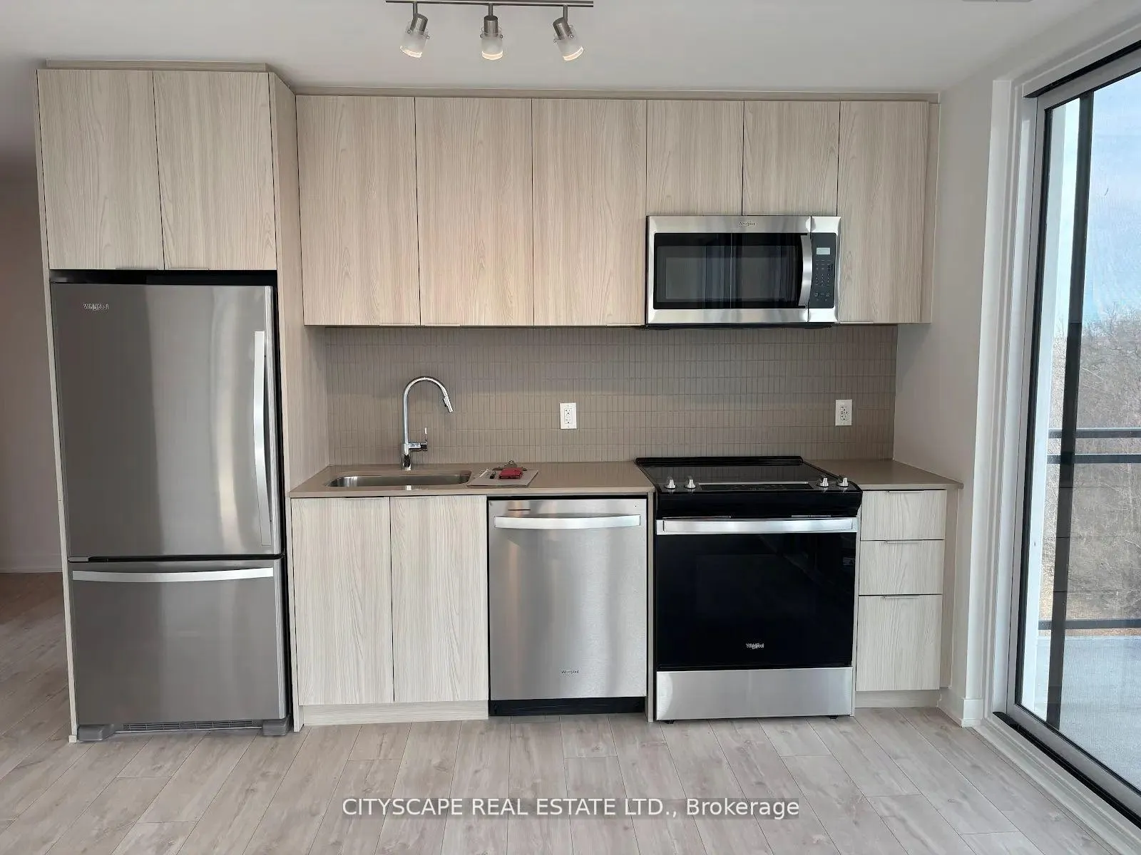 Photo 4 of Unit 502, 760 Whitlock Avenue N, Milton, Cobban — HOMEH