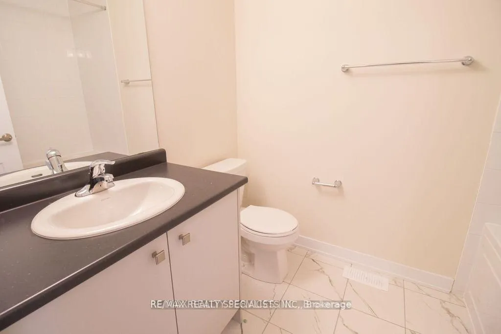 Photo 14 of 22 Keelson Street, Welland, Dain City — HOMEH