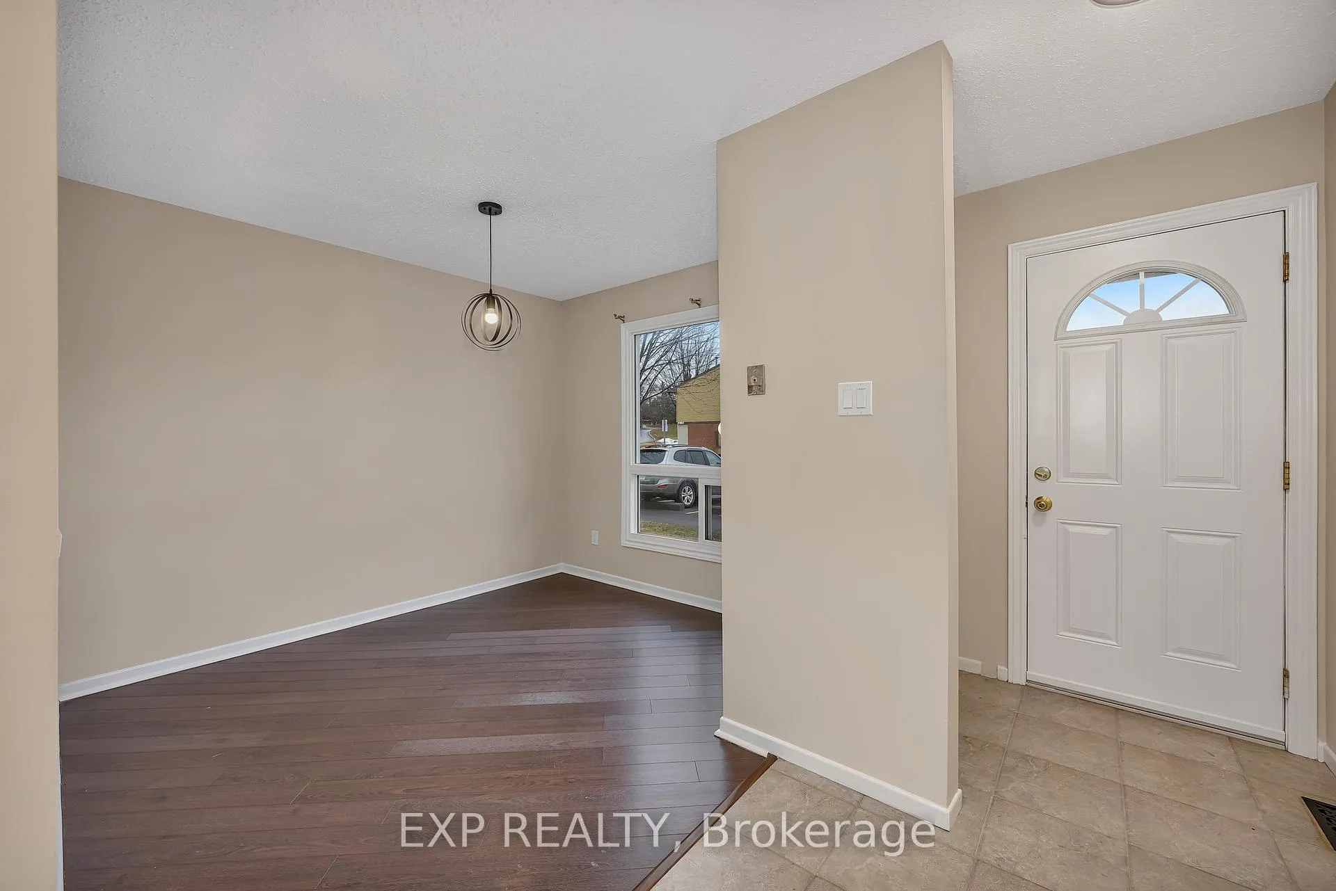 Photo 4 of Unit 104, 2570 Southvale Crescent, Ottawa, Sheffield Glen/Industrial Park — HOMEH