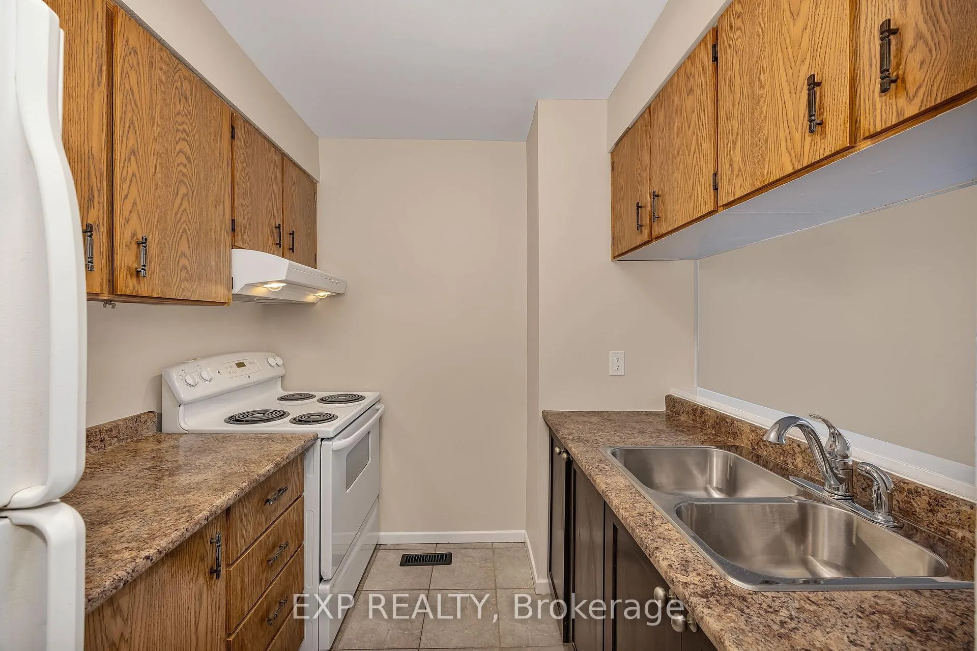 Photo 11 of Unit 104, 2570 Southvale Crescent, Ottawa, Sheffield Glen/Industrial Park — HOMEH