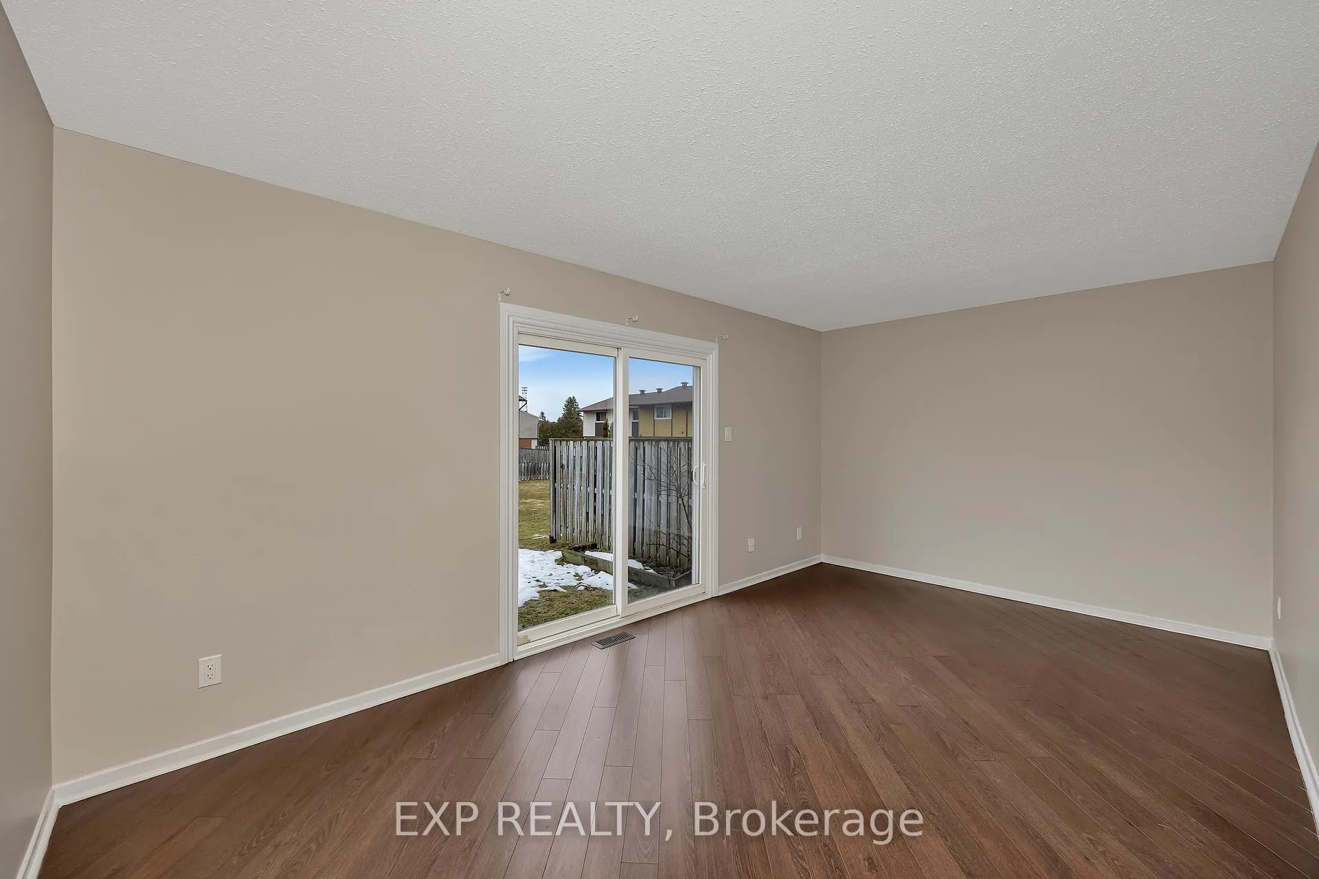 Photo 13 of Unit 104, 2570 Southvale Crescent, Ottawa, Sheffield Glen/Industrial Park — HOMEH