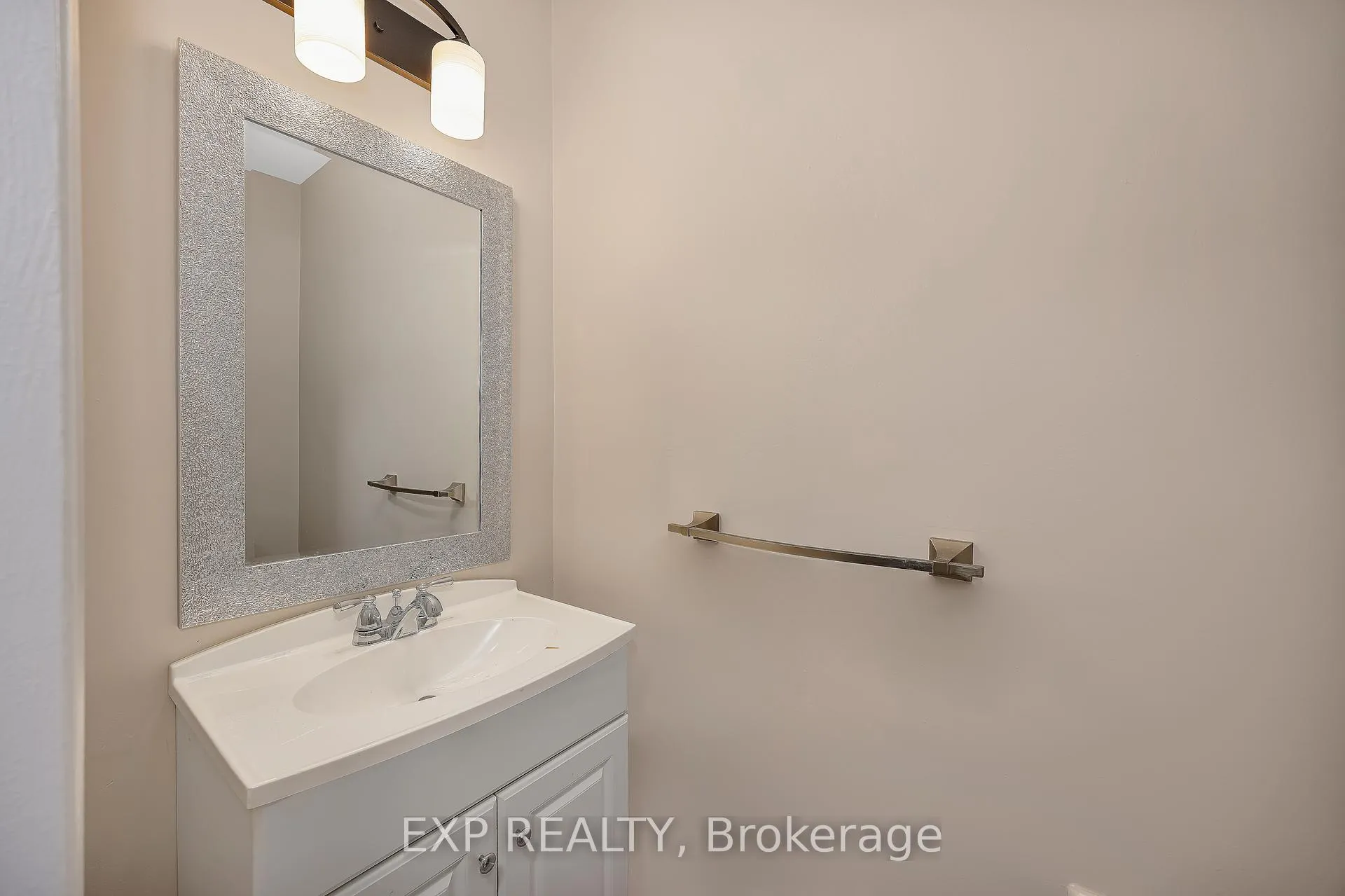 Photo 16 of Unit 104, 2570 Southvale Crescent, Ottawa, Sheffield Glen/Industrial Park — HOMEH