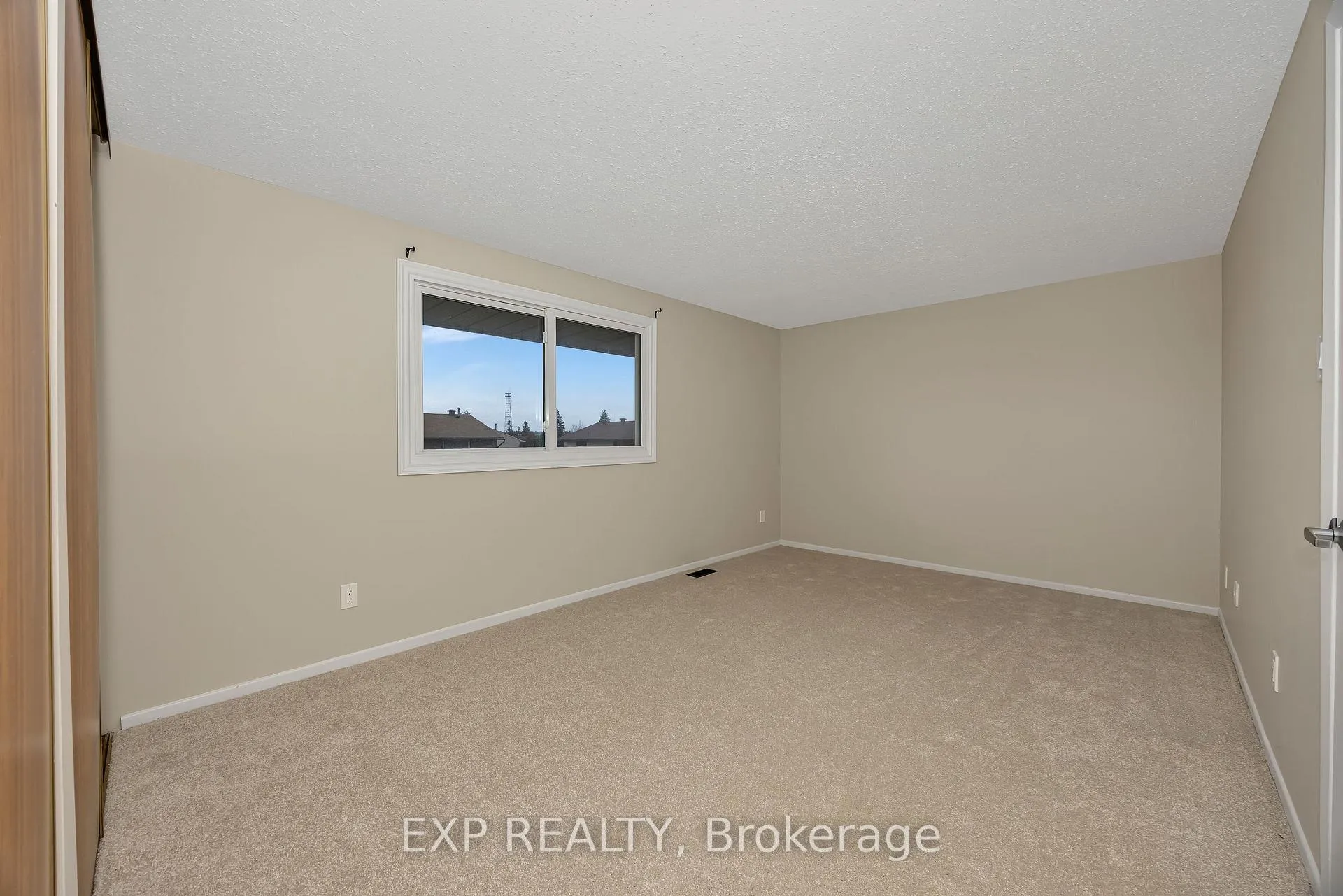 Photo 20 of Unit 104, 2570 Southvale Crescent, Ottawa, Sheffield Glen/Industrial Park — HOMEH