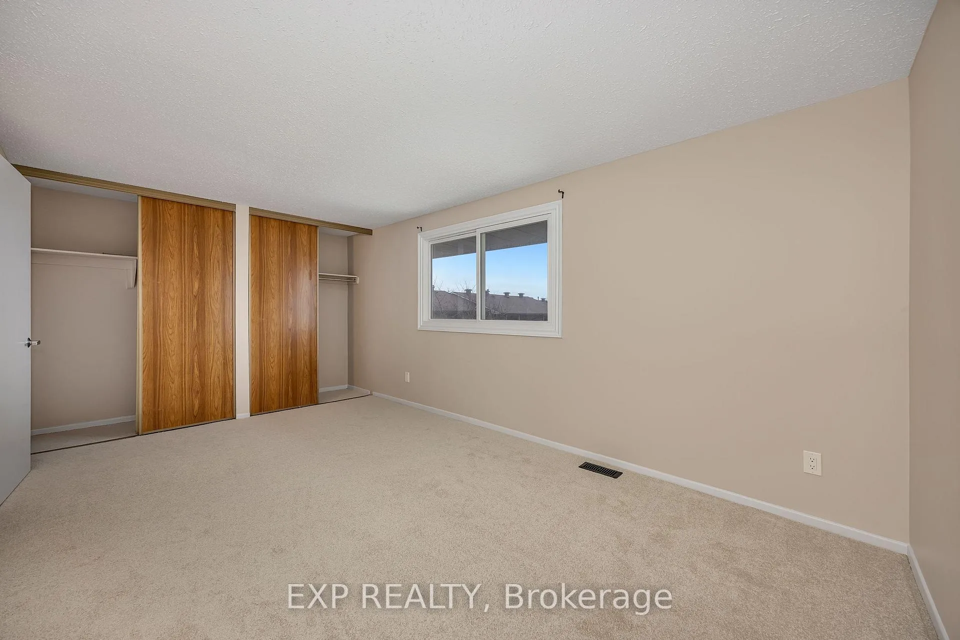 Photo 22 of Unit 104, 2570 Southvale Crescent, Ottawa, Sheffield Glen/Industrial Park — HOMEH