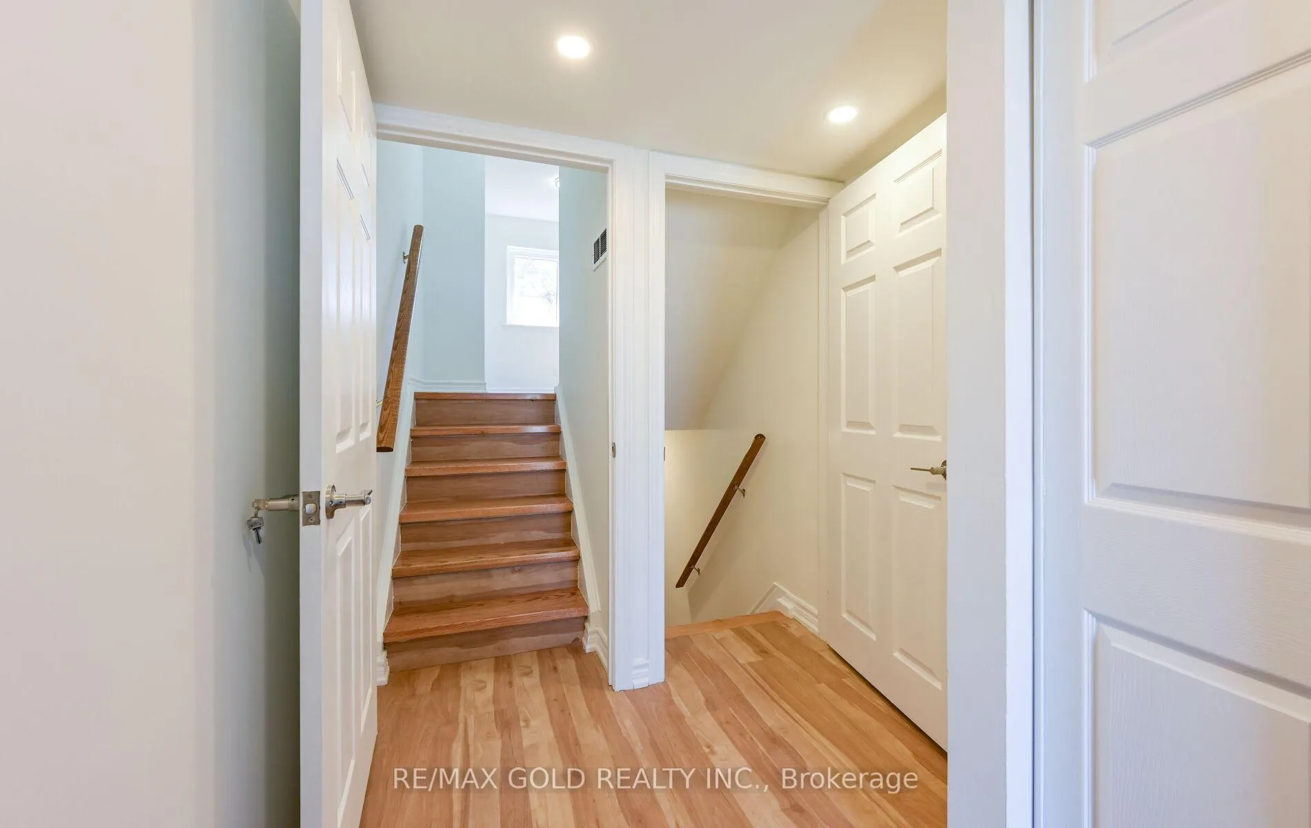 Photo 4 of Unit 266, 1601 Albion Road, Etobicoke, Mount Olive-Silverstone-Jamestown — HOMEH